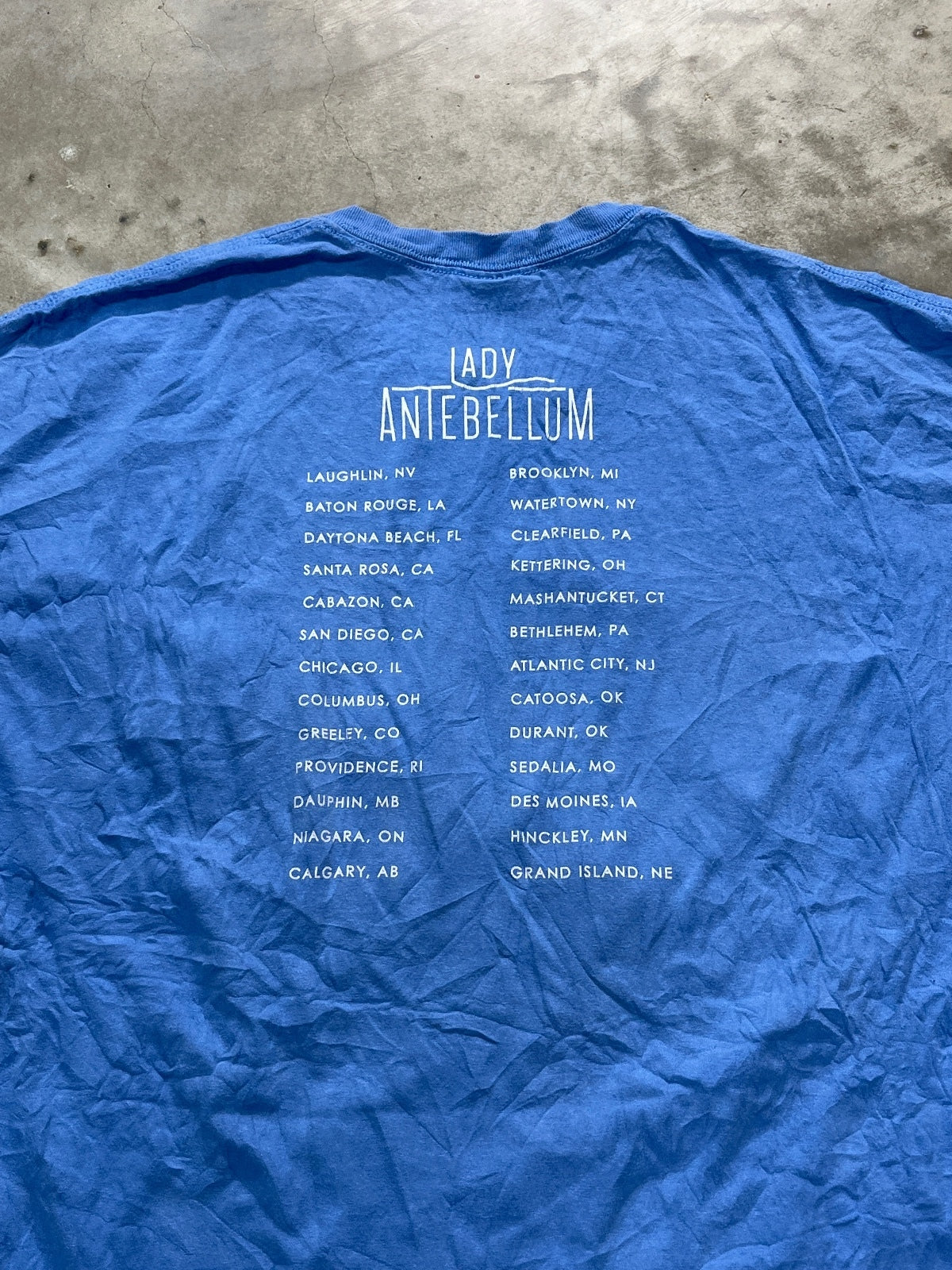 Lady Antebellum Preowned 2XL T-shirt