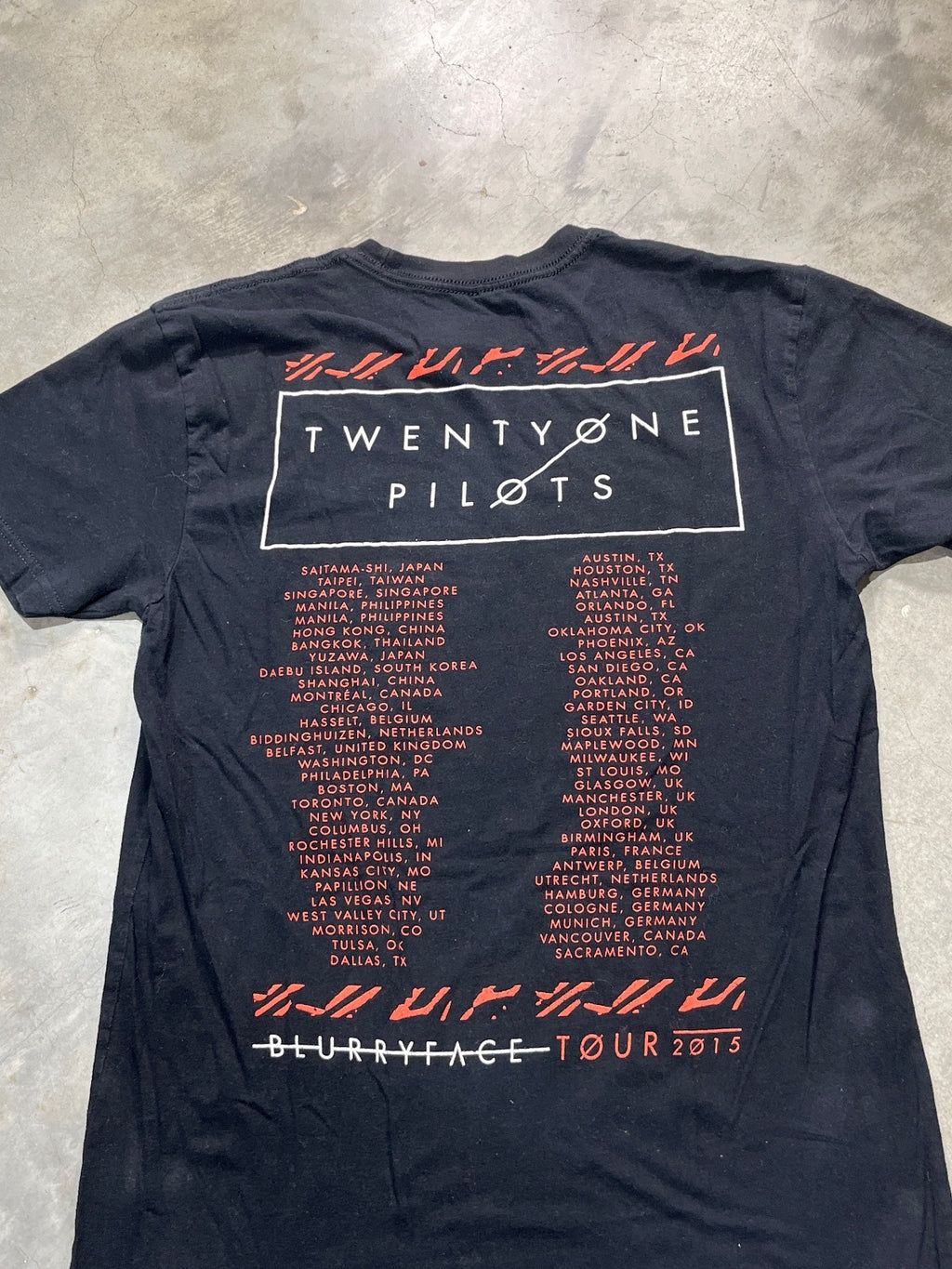 Twenty One Pilots Preowned Small T-shirt