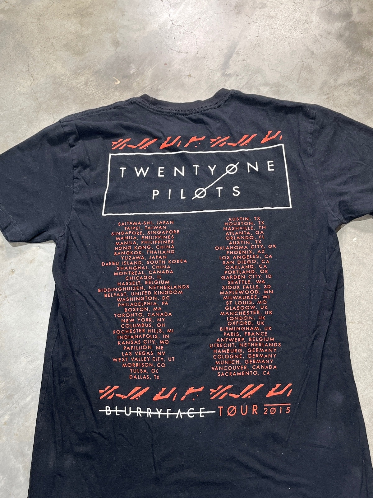 Twenty One Pilots Preowned Small T-shirt