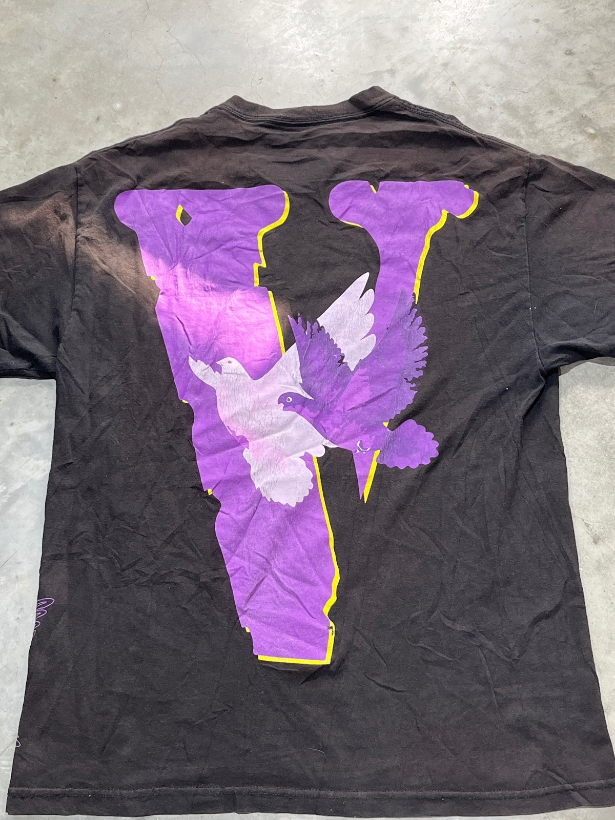 NAV Preowned Large T-shirt
