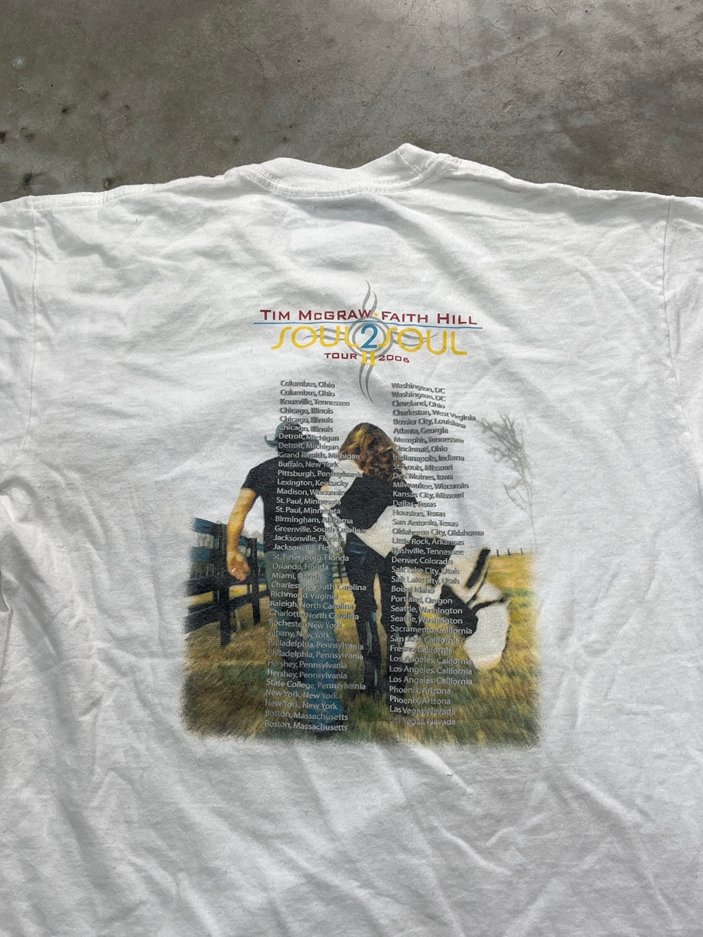 Tim McGraw & Faith Hill Preowned Medium T-shirt