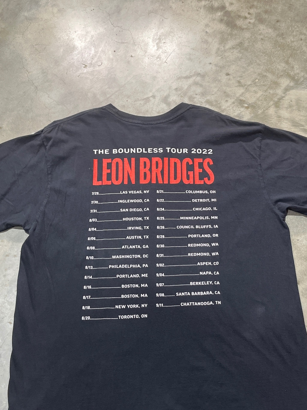 Leon Bridges Preowned XL T-shirt