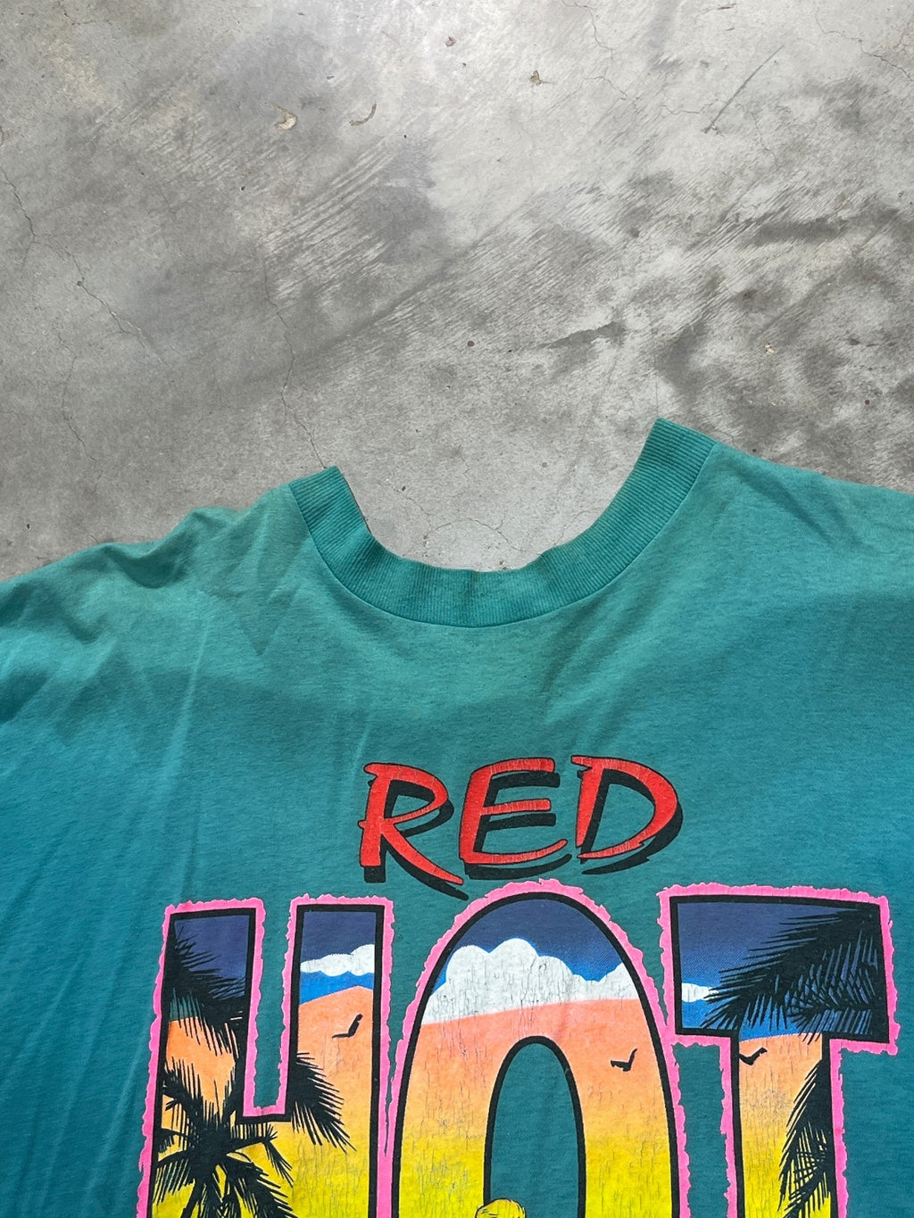 Vintage 1992 Red Hot Merc Preowned XL T-shirt