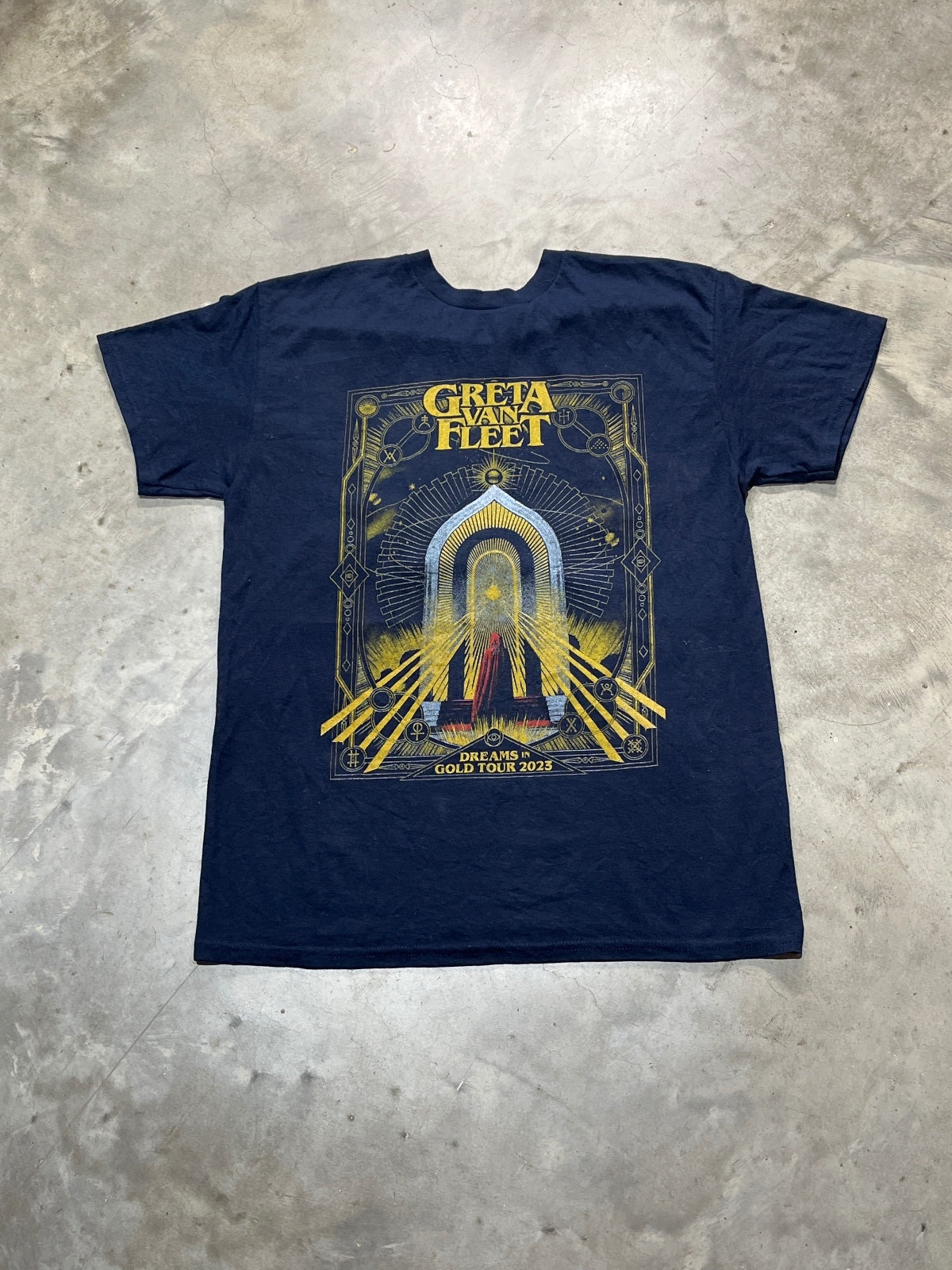 Greta Van Fleet Preowned Medium T-shirt