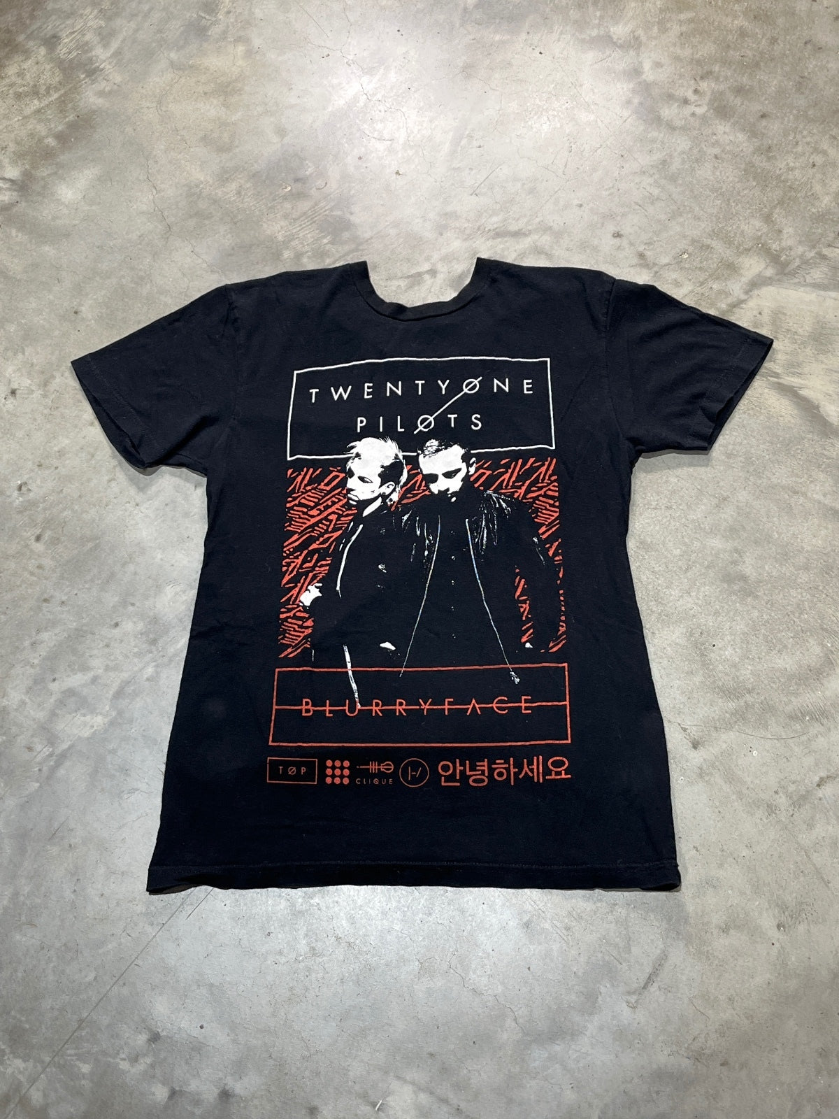 Twenty One Pilots Preowned Small T-shirt