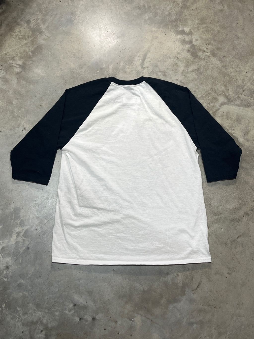 Rush Preowned Large 3/4 Sleeve T-shirt