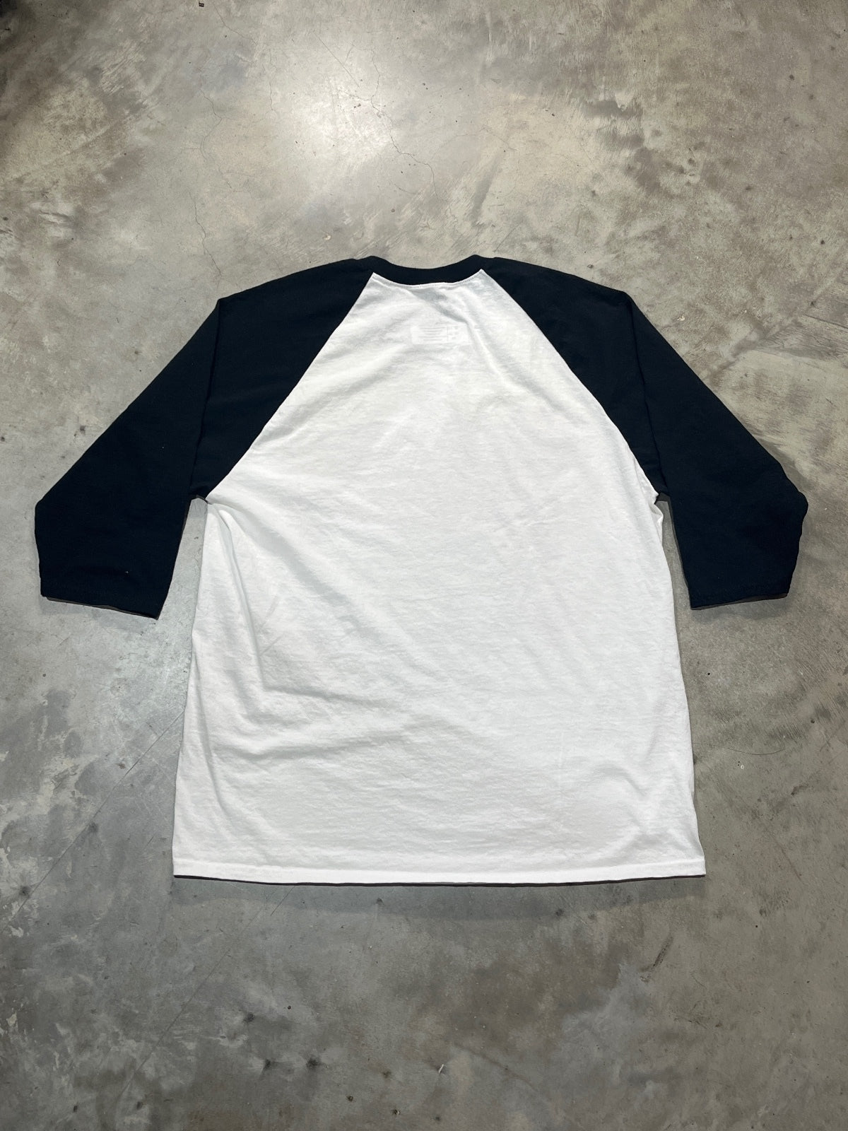 Rush Preowned Large 3/4 Sleeve T-shirt