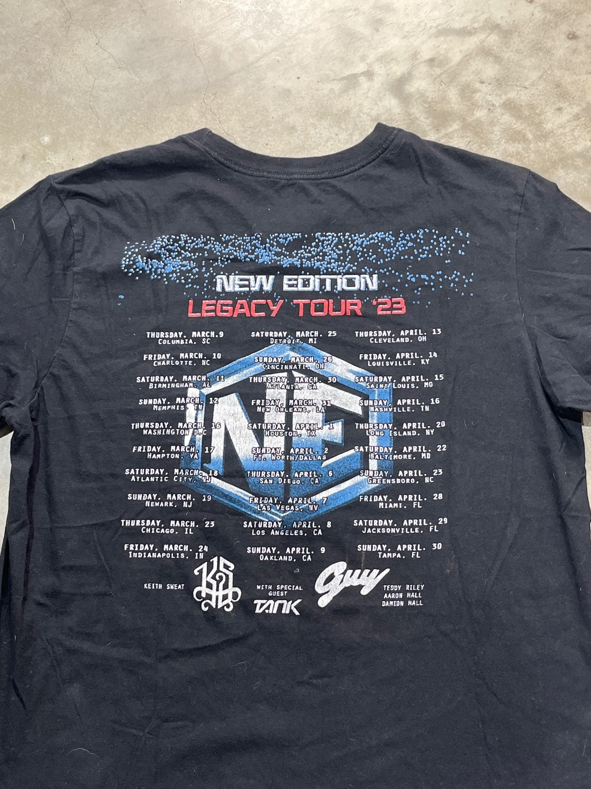 New Edition Preowned Large T-shirt
