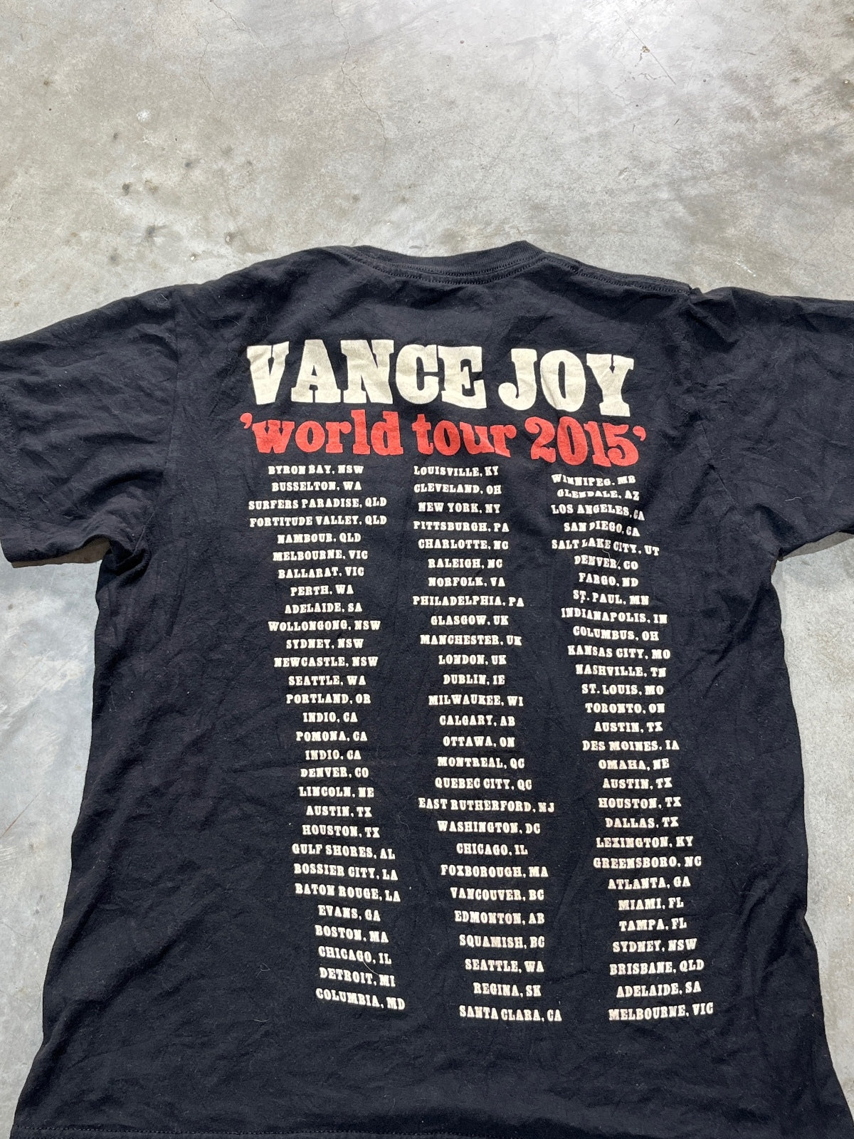 Vance Joy Preowned Small T-shirt