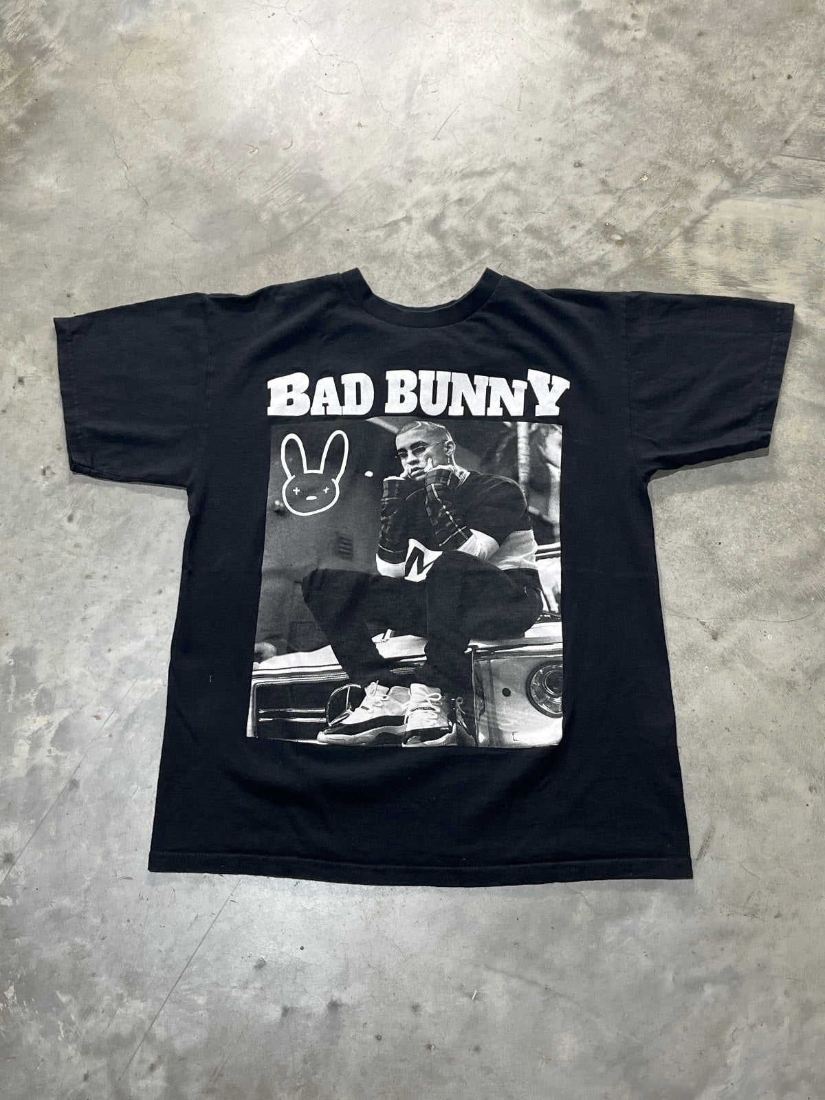 Bad Bunny Preowned Medium T-shirt