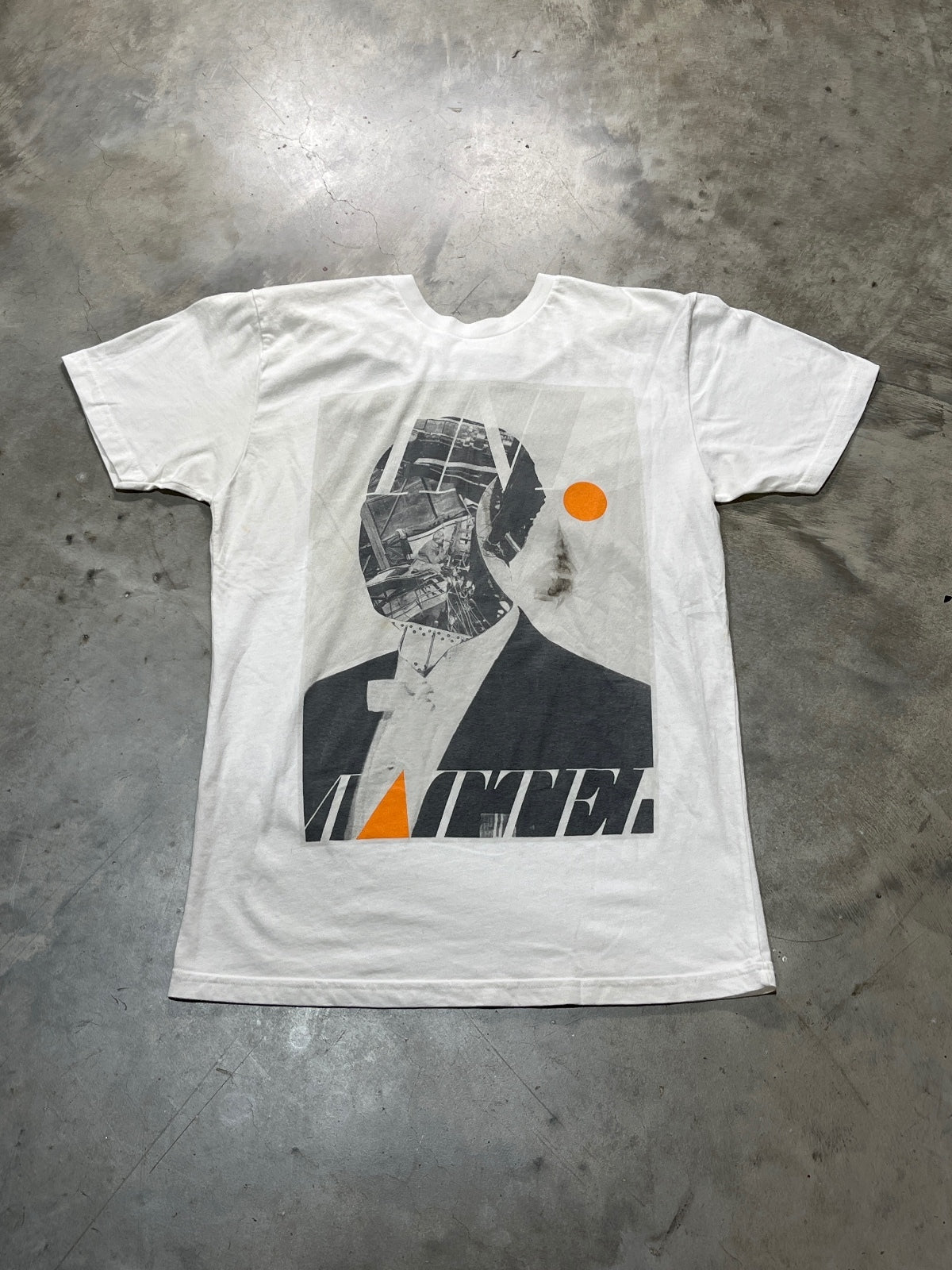 Young The Giant Preowned Medium T-shirt