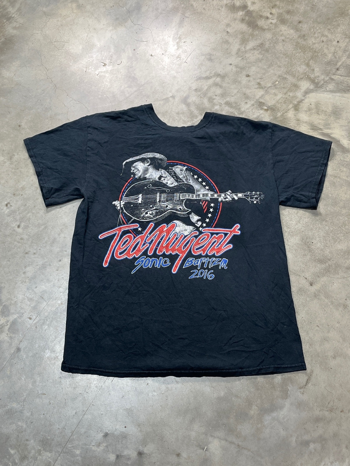 Ted Nugent Preowned Medium T-shirt