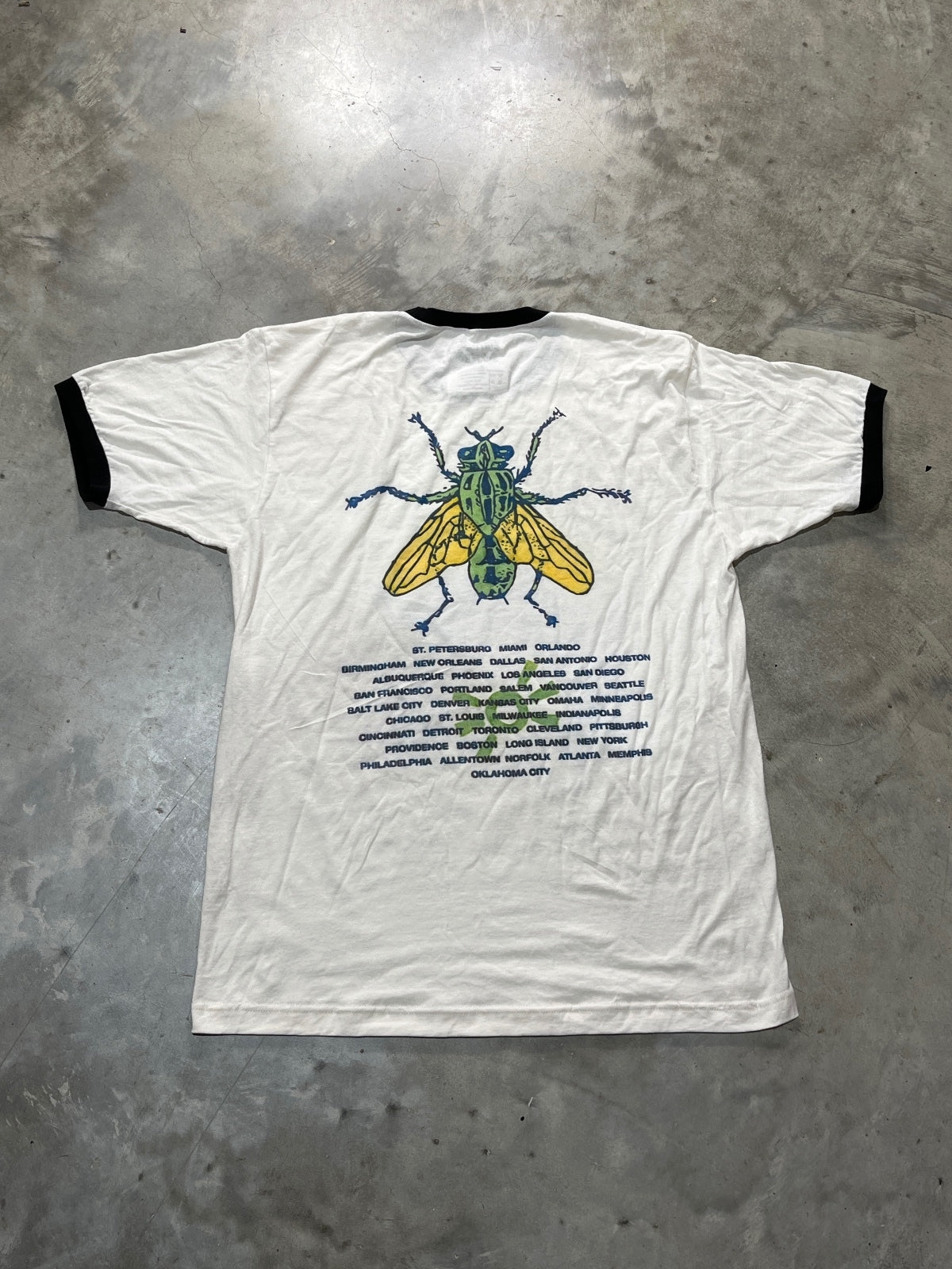 But**ole Surfers Preowned Large Ringer T-shirt