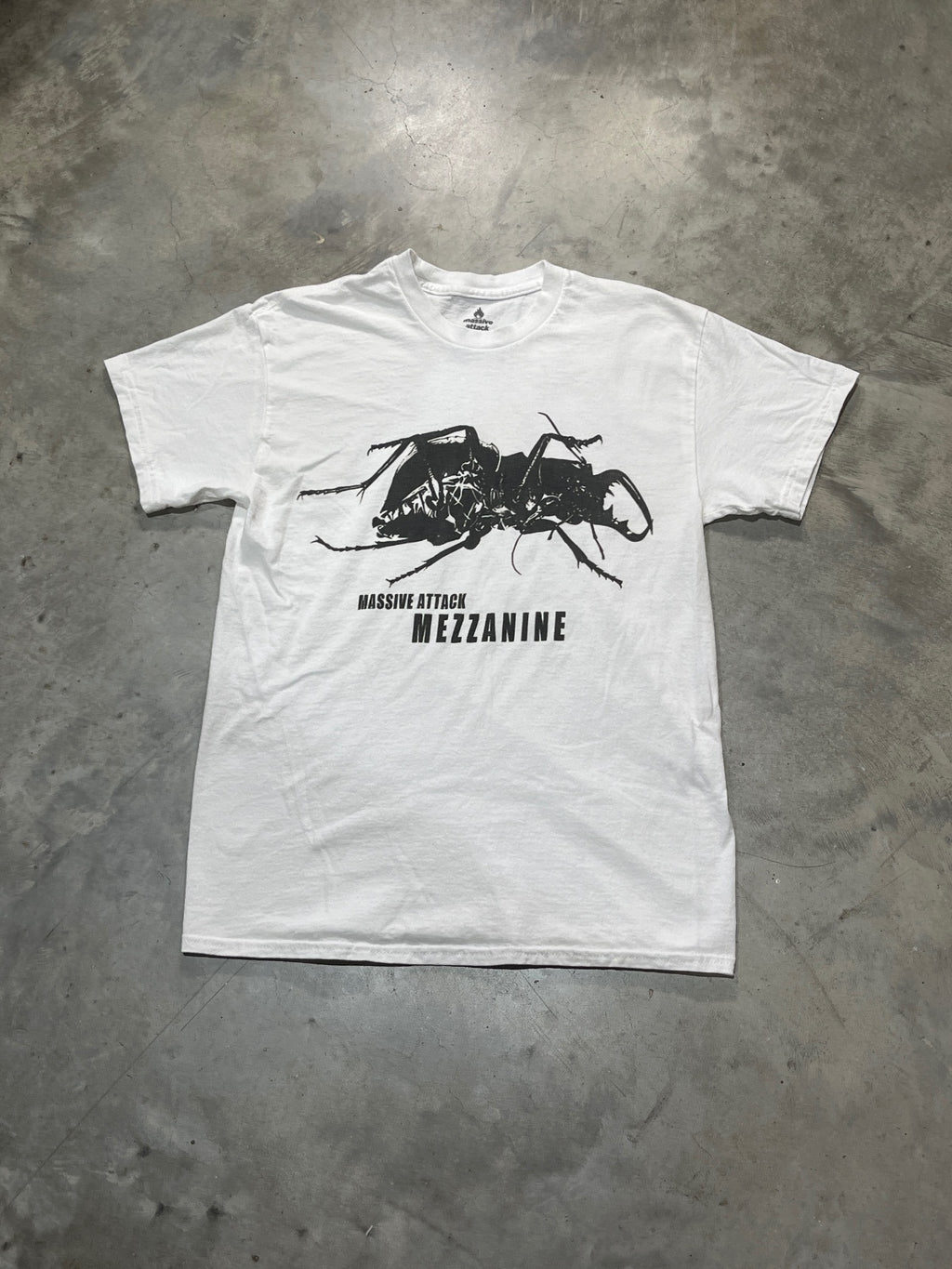 Massive Attack Preowned Medium T-shirt