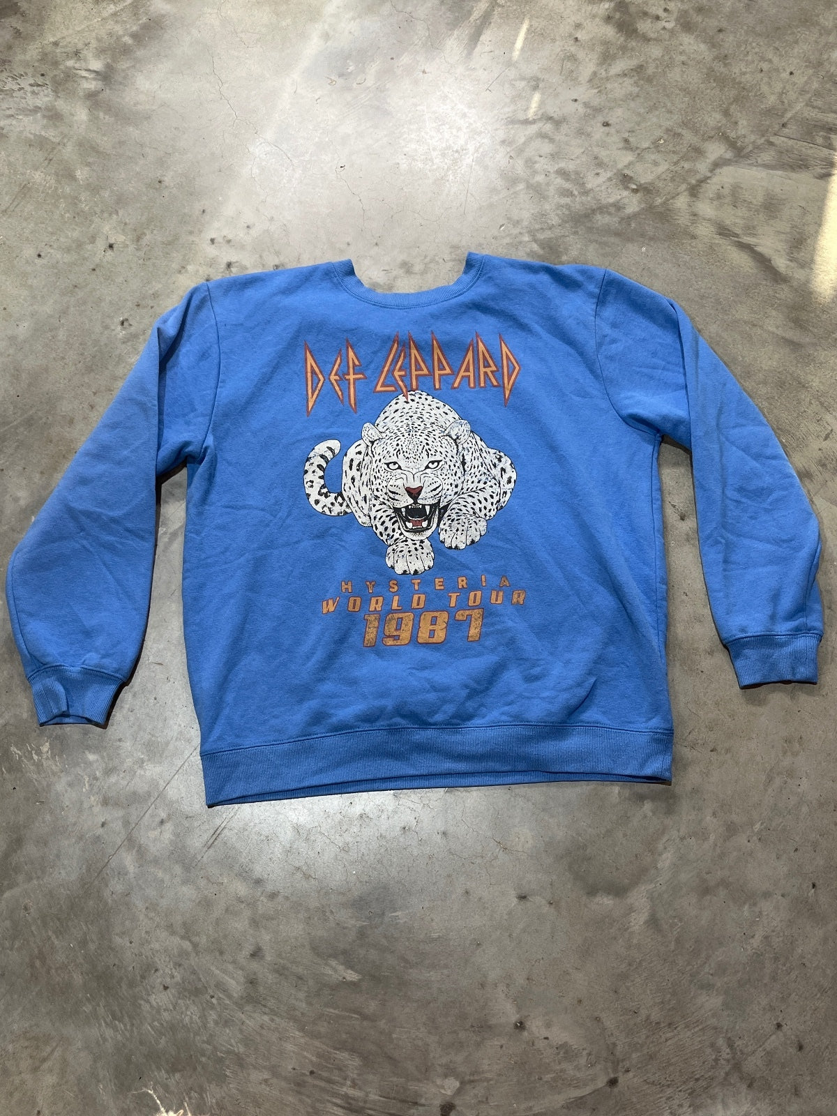 Def Leppard Preowned Large Sweatshirt