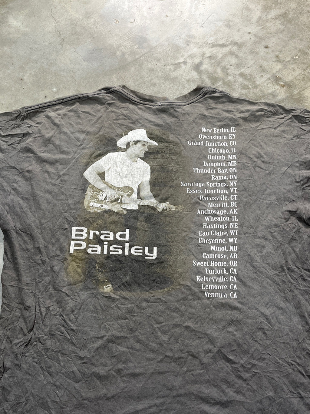 Brad Paisley Preowned 2XL T-shirt