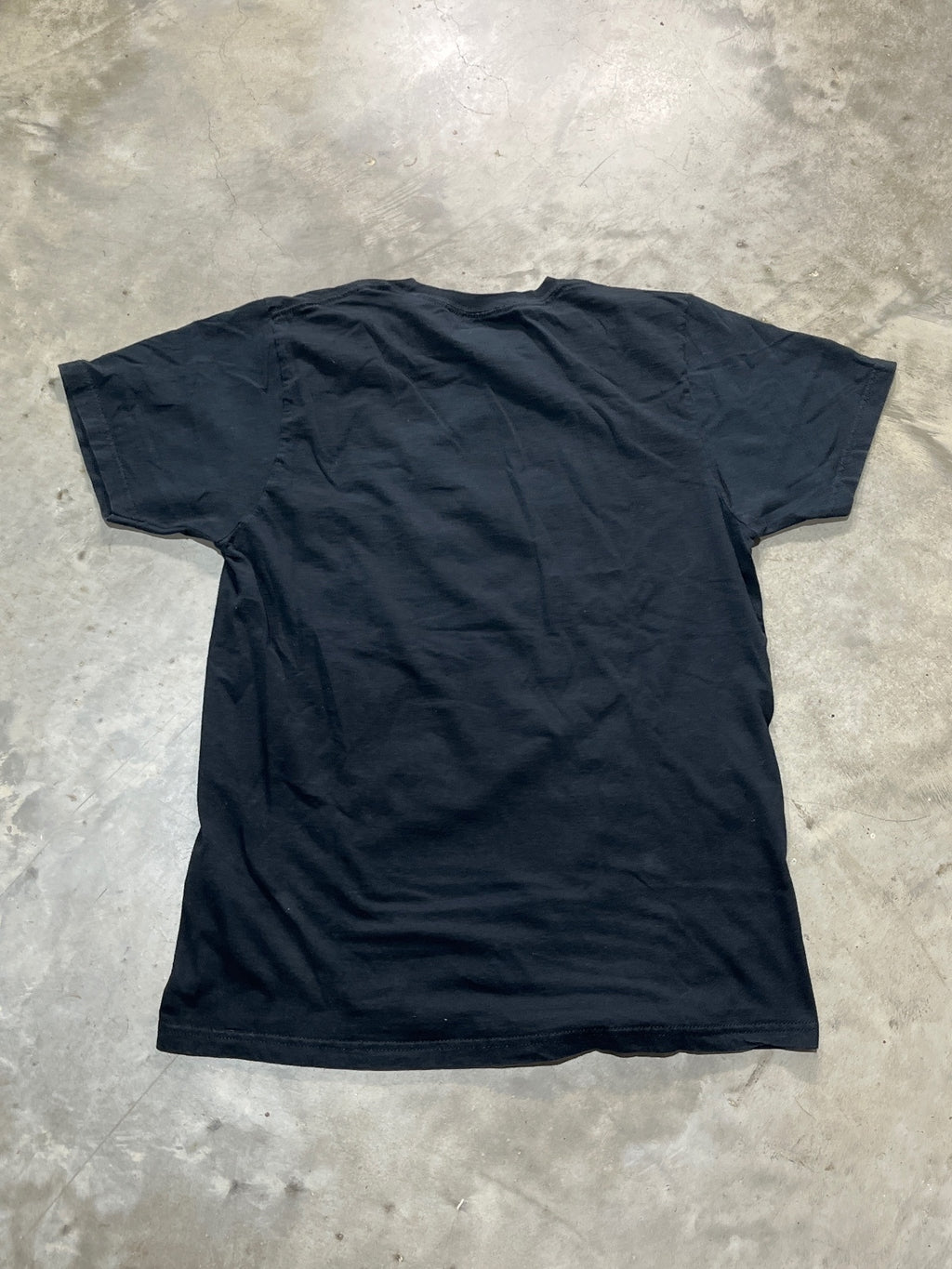 Of Mice & Men Preowned Medium T-shirt