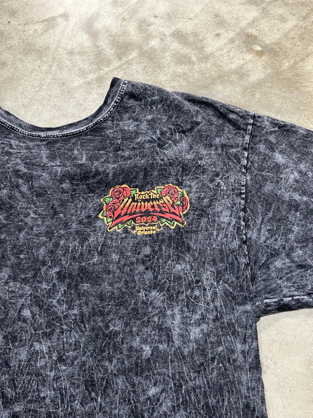Rock The Universe Universal Studios Preowned Medium Tie Dye T-shirt