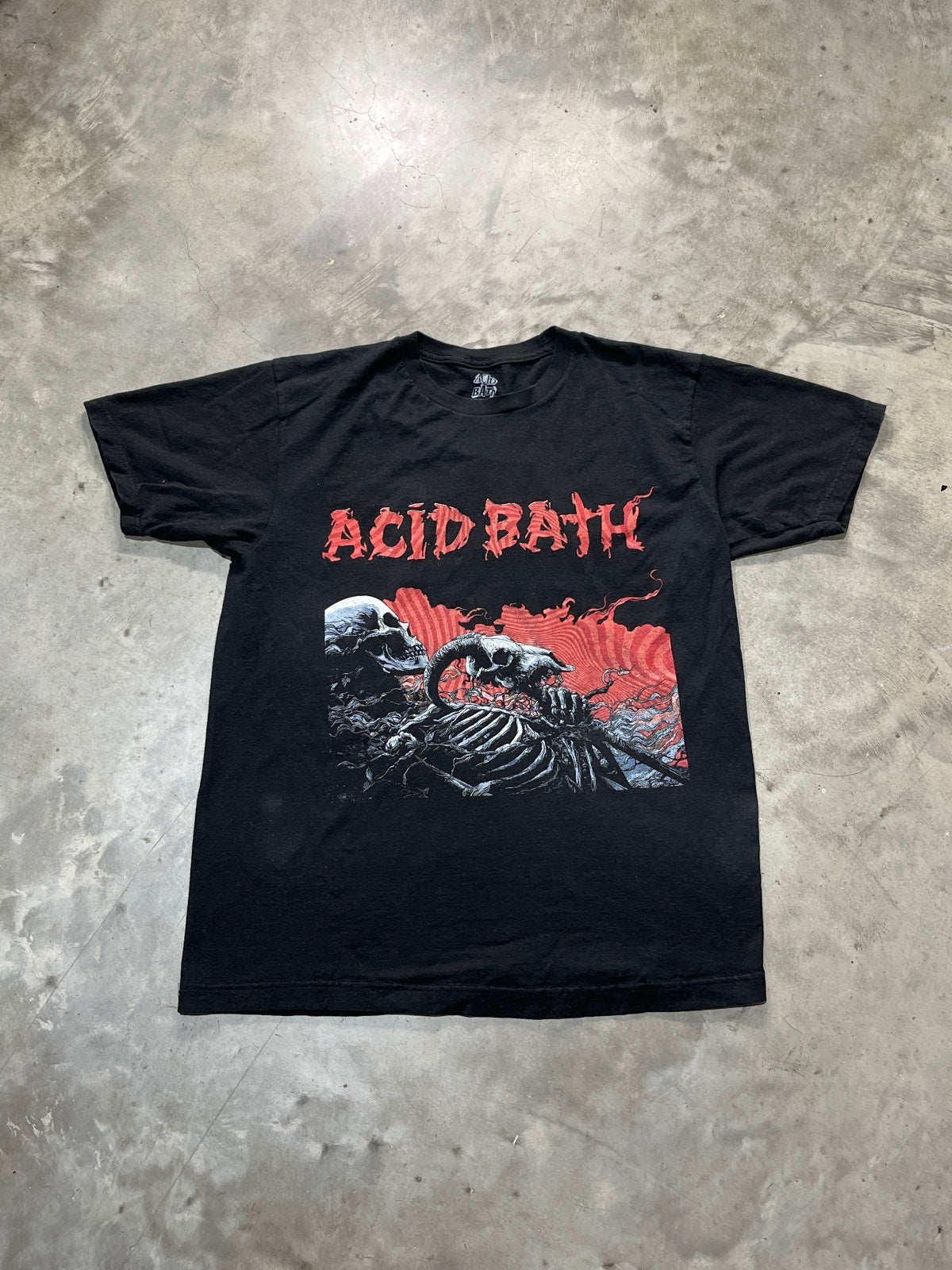 Acid Bath Preowned Large T-shirt