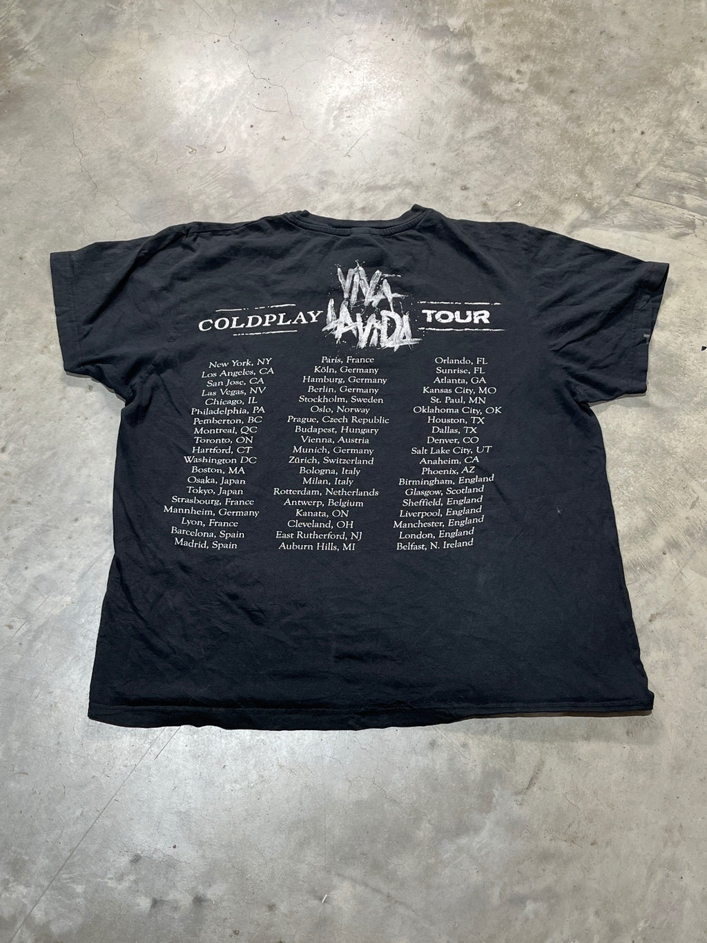 Coldplay Preowned Large T-shirt