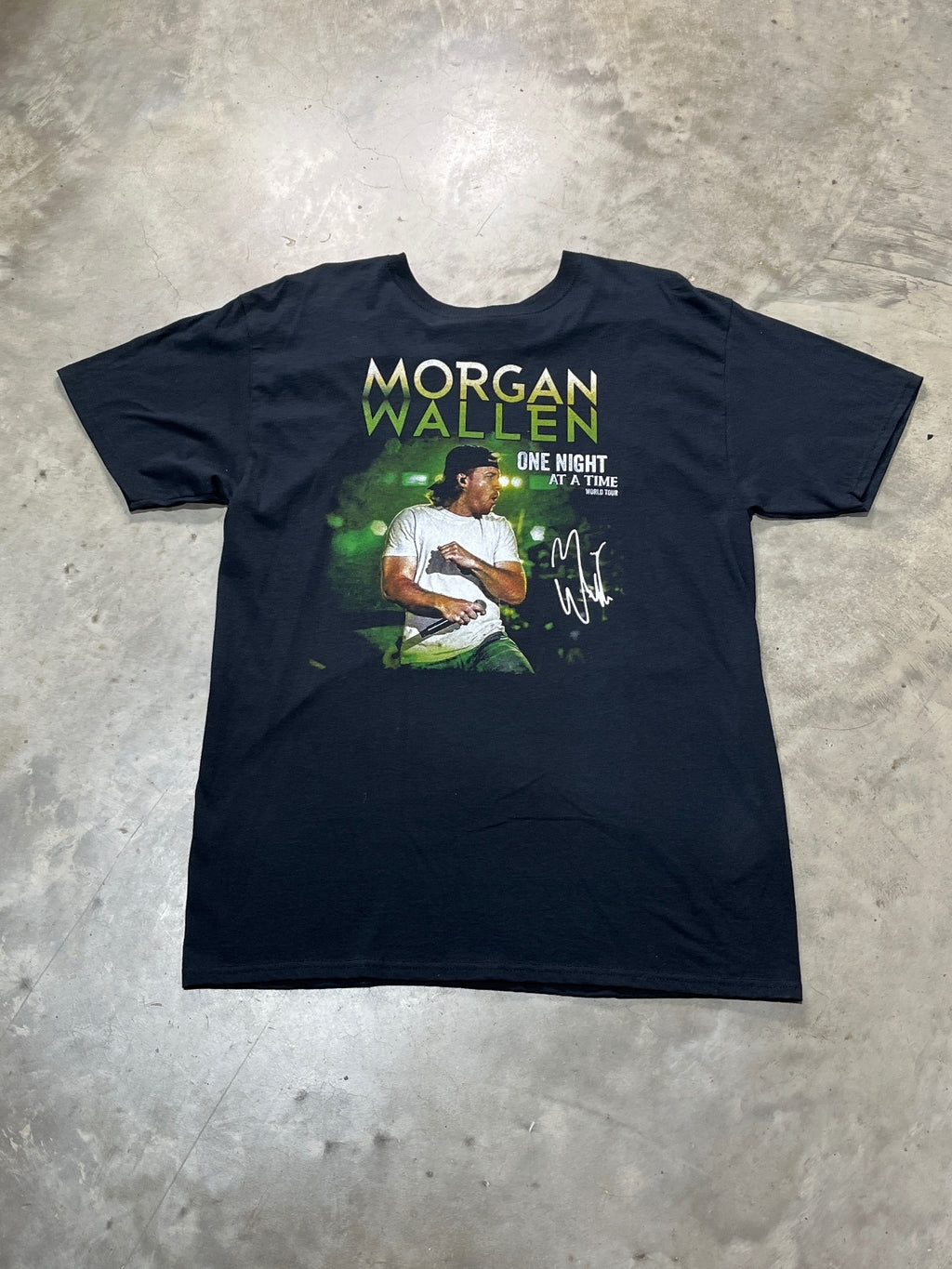 Morgan Wallen Preowned Large T-shirt
