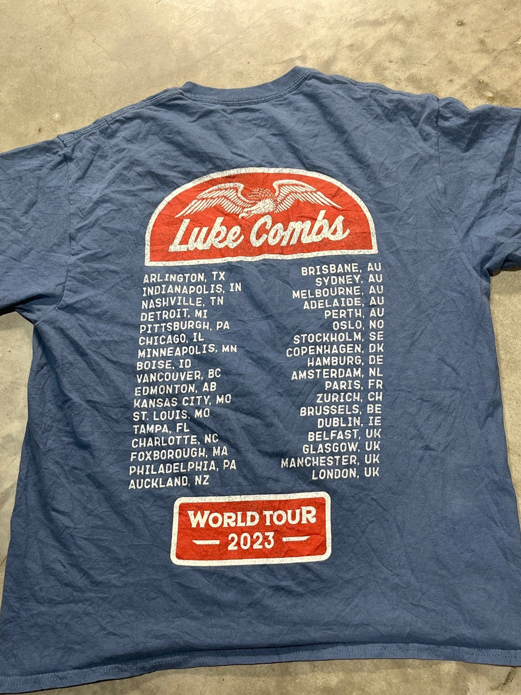 Luke Combs Preowned Large T-shirt