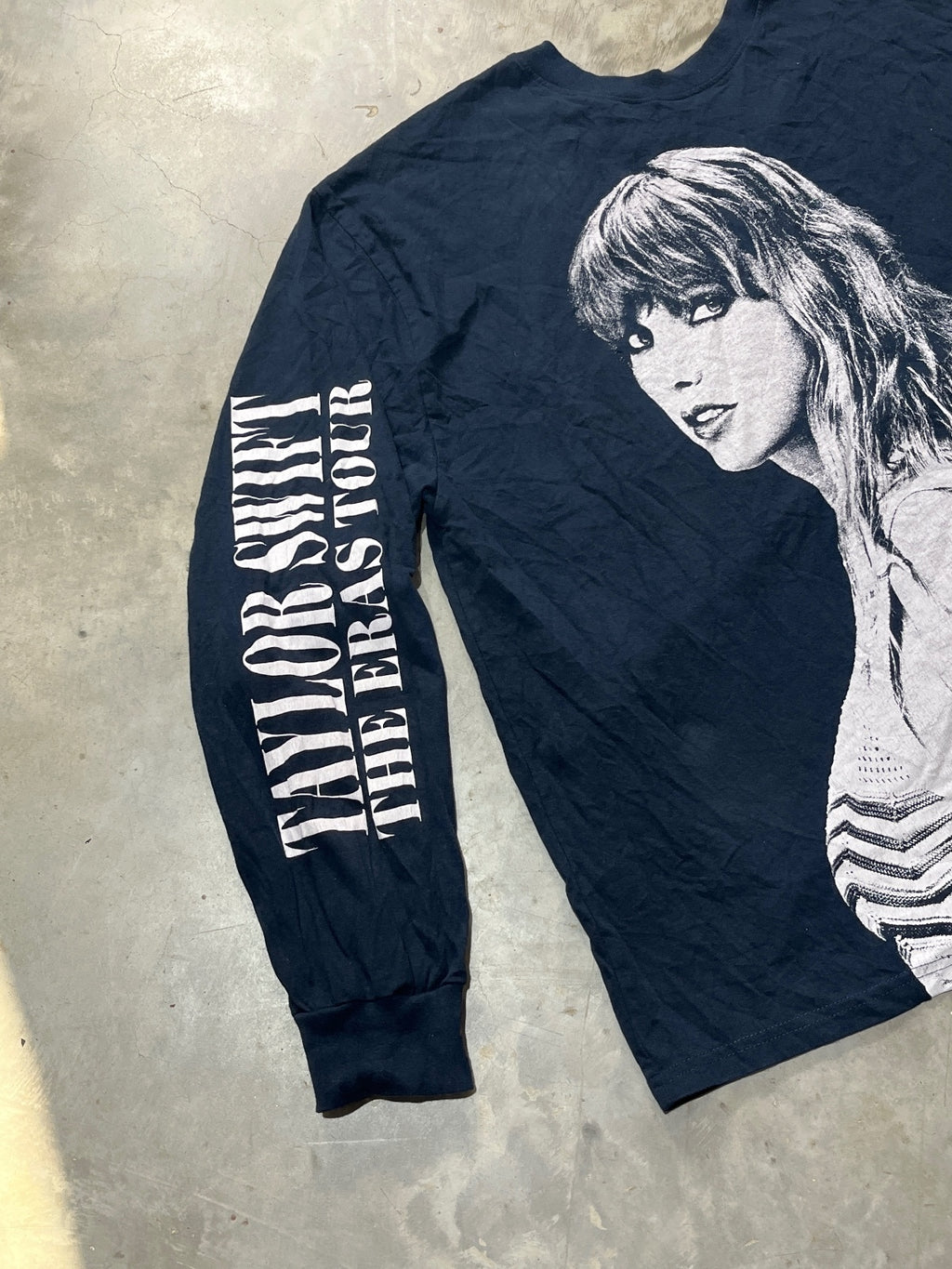 Taylor Swift Preowned XL Longsleeve Sleeve T-shirt