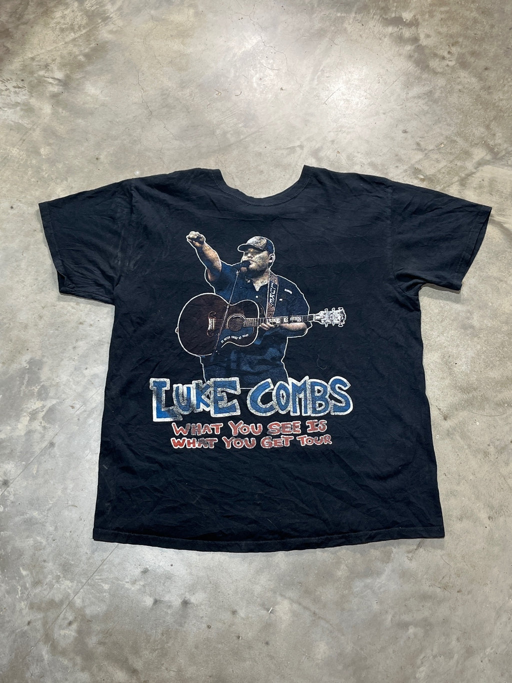 Luke Combs Preowned Large T-shirt