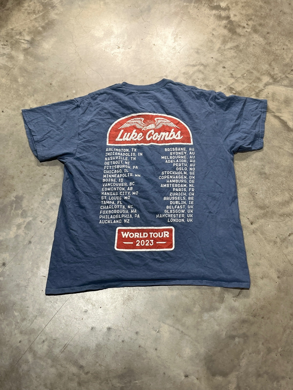 Luke Combs Preowned Large T-shirt