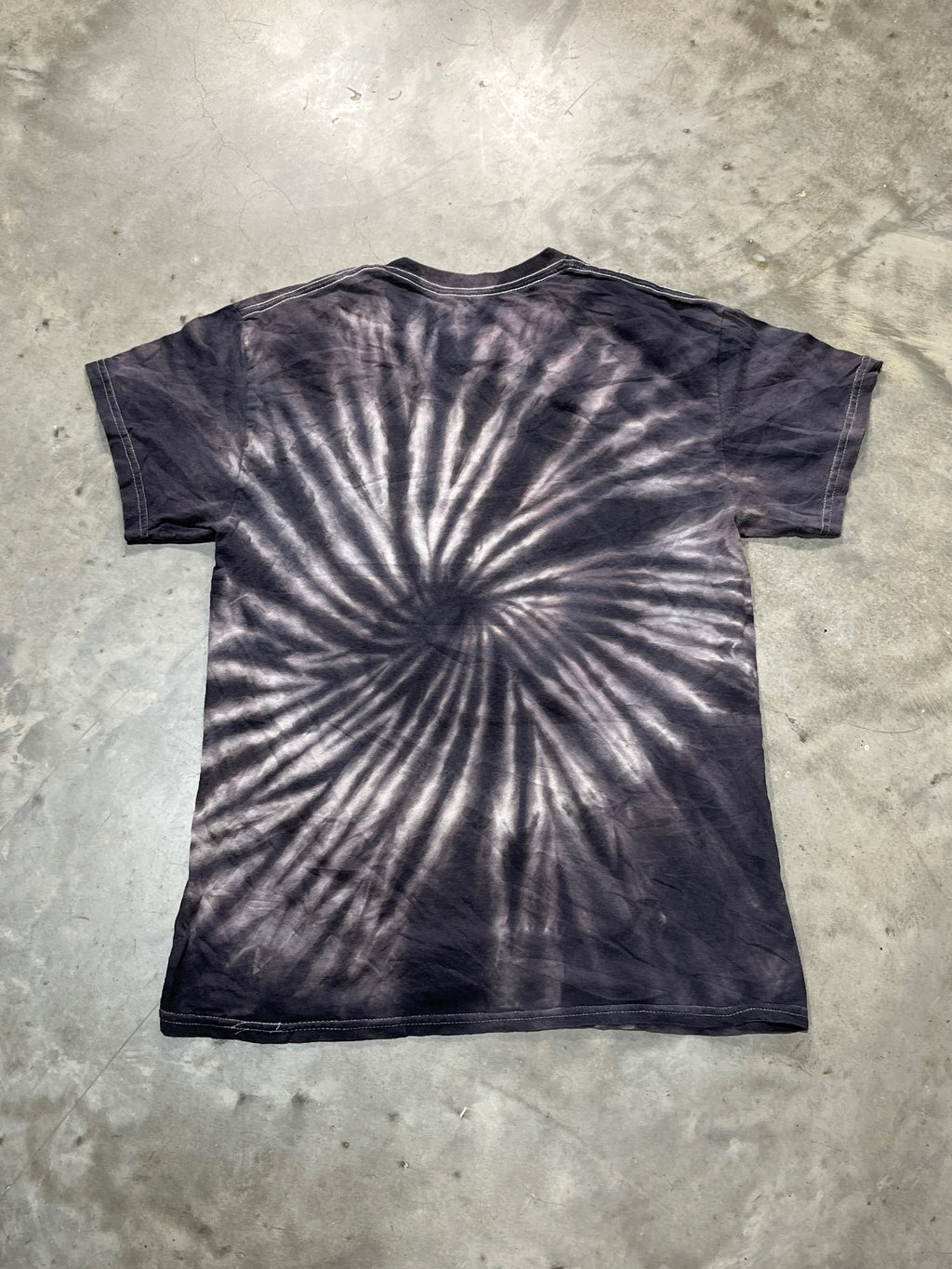 Def Leppard Preowned Medium Tie Dye T-shirt