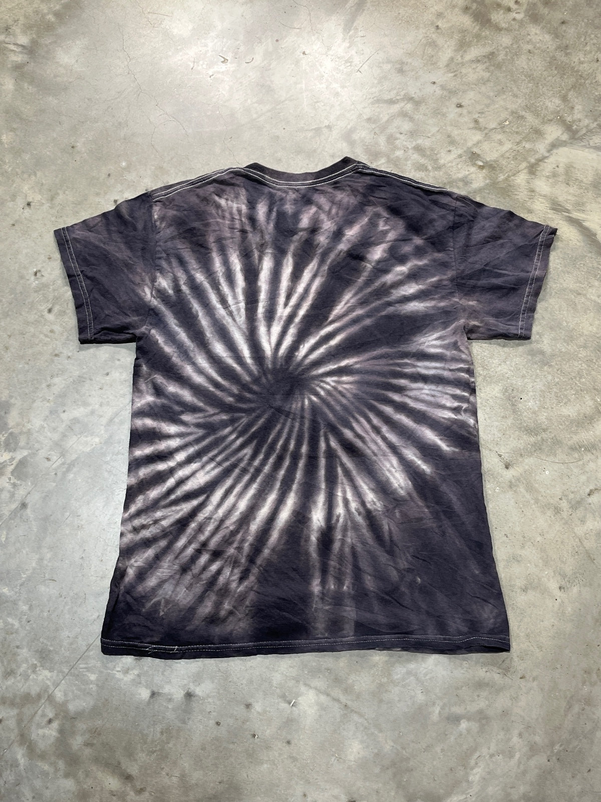 Def Leppard Preowned Medium Tie Dye T-shirt
