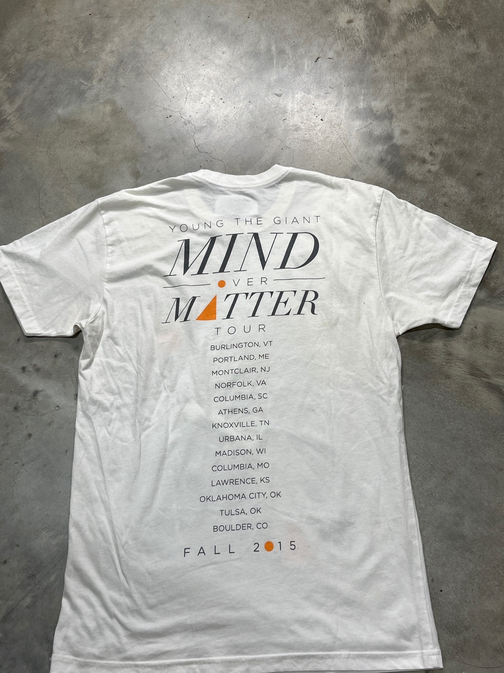 Young The Giant Preowned Medium T-shirt