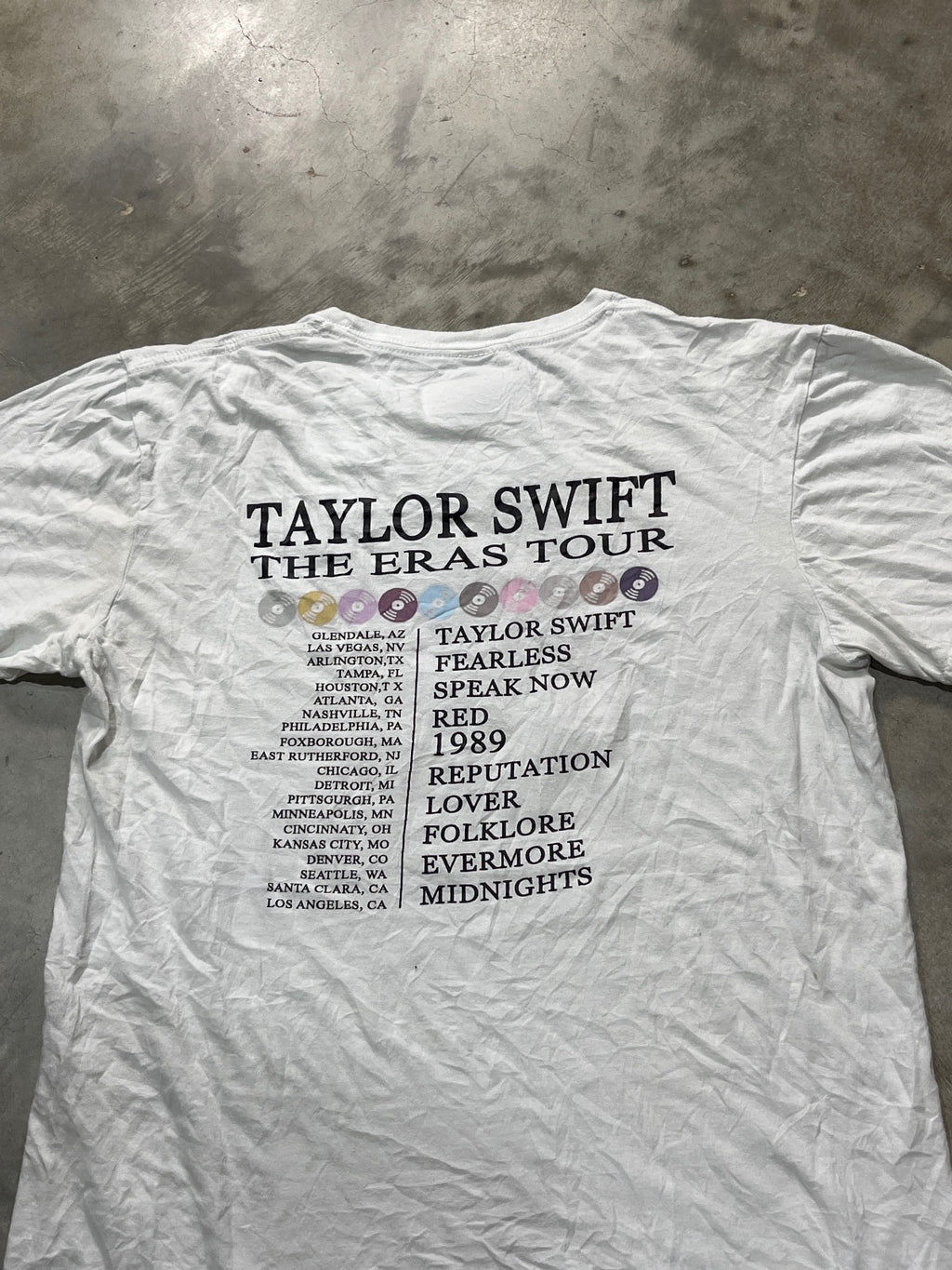 Taylor Swift Preowned Medium T-shirt