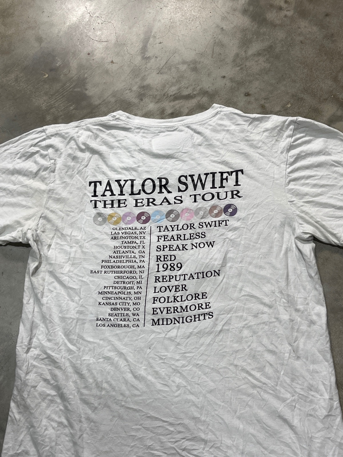Taylor Swift Preowned Medium T-shirt