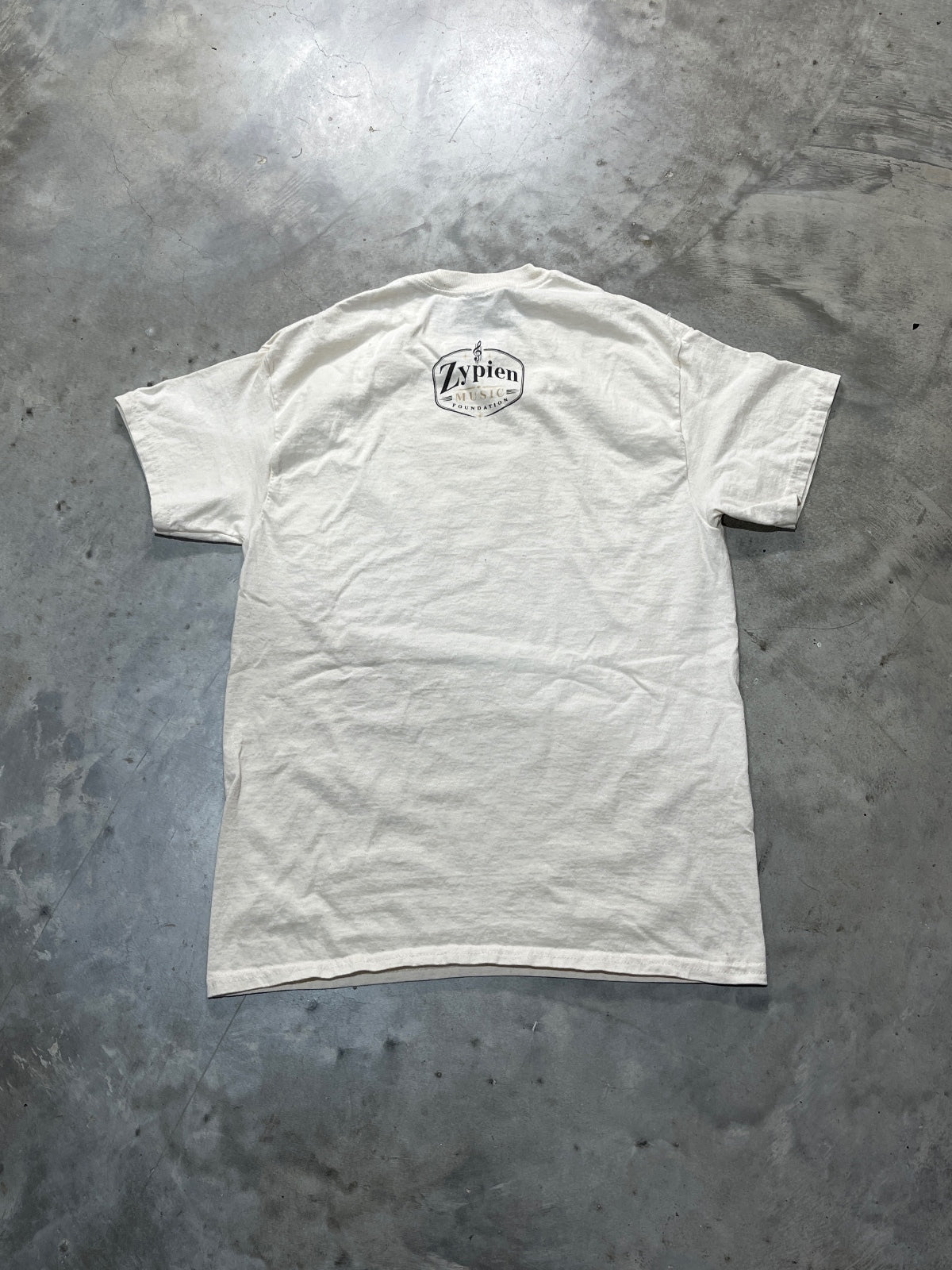 Cookie & The Cupcakes Preowned Medium T-shirt
