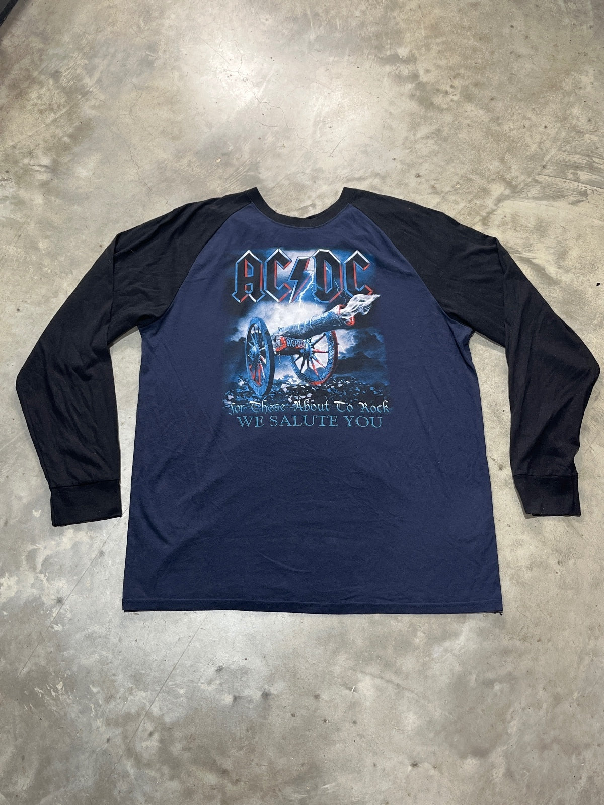 ACDC Preowned XL 3/4 Sleeve T-shirt