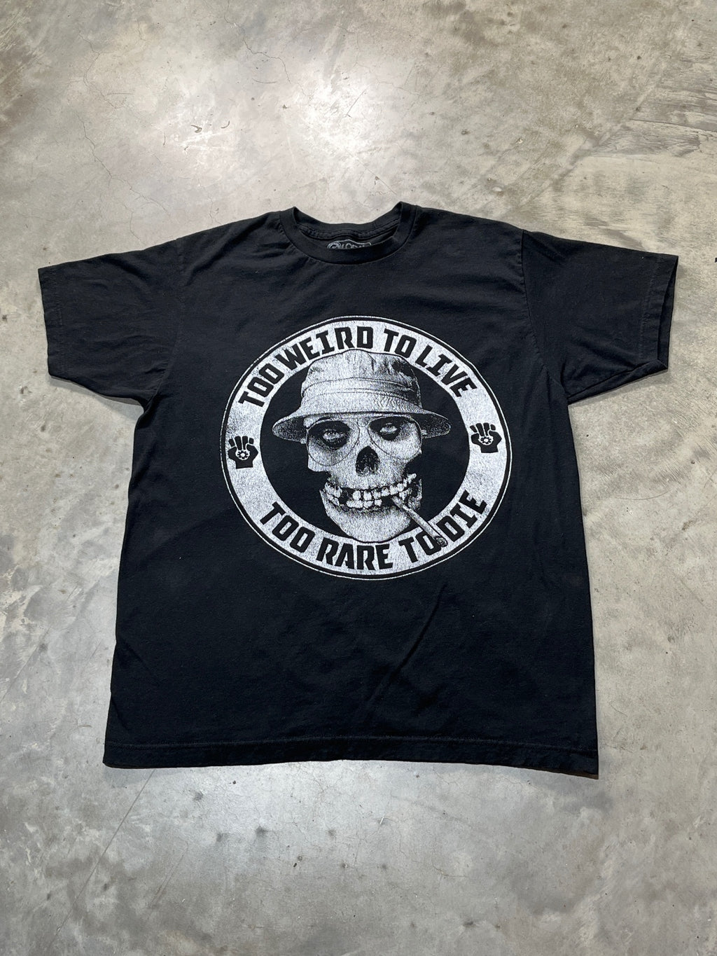 Too Weird To Live Too Rare To Die Preowned Large T-shirt