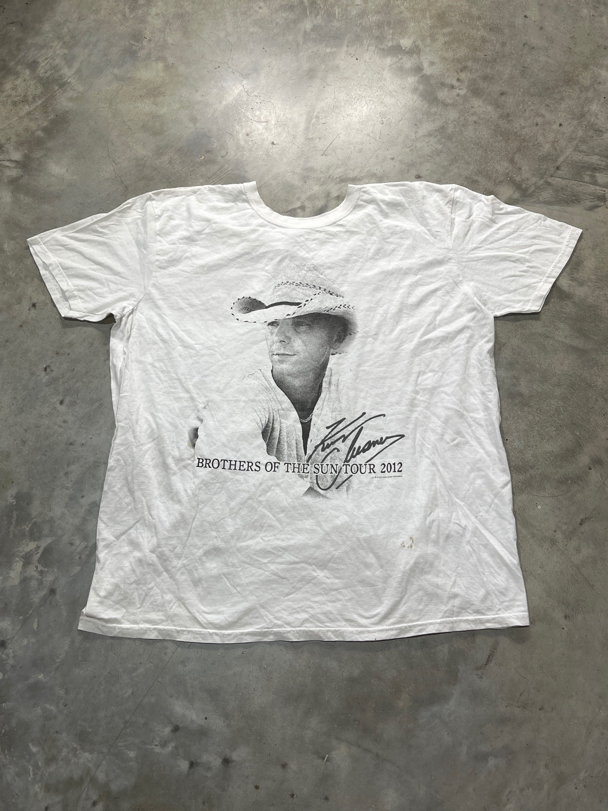 Kenny Chesney Preowned XL T-shirt