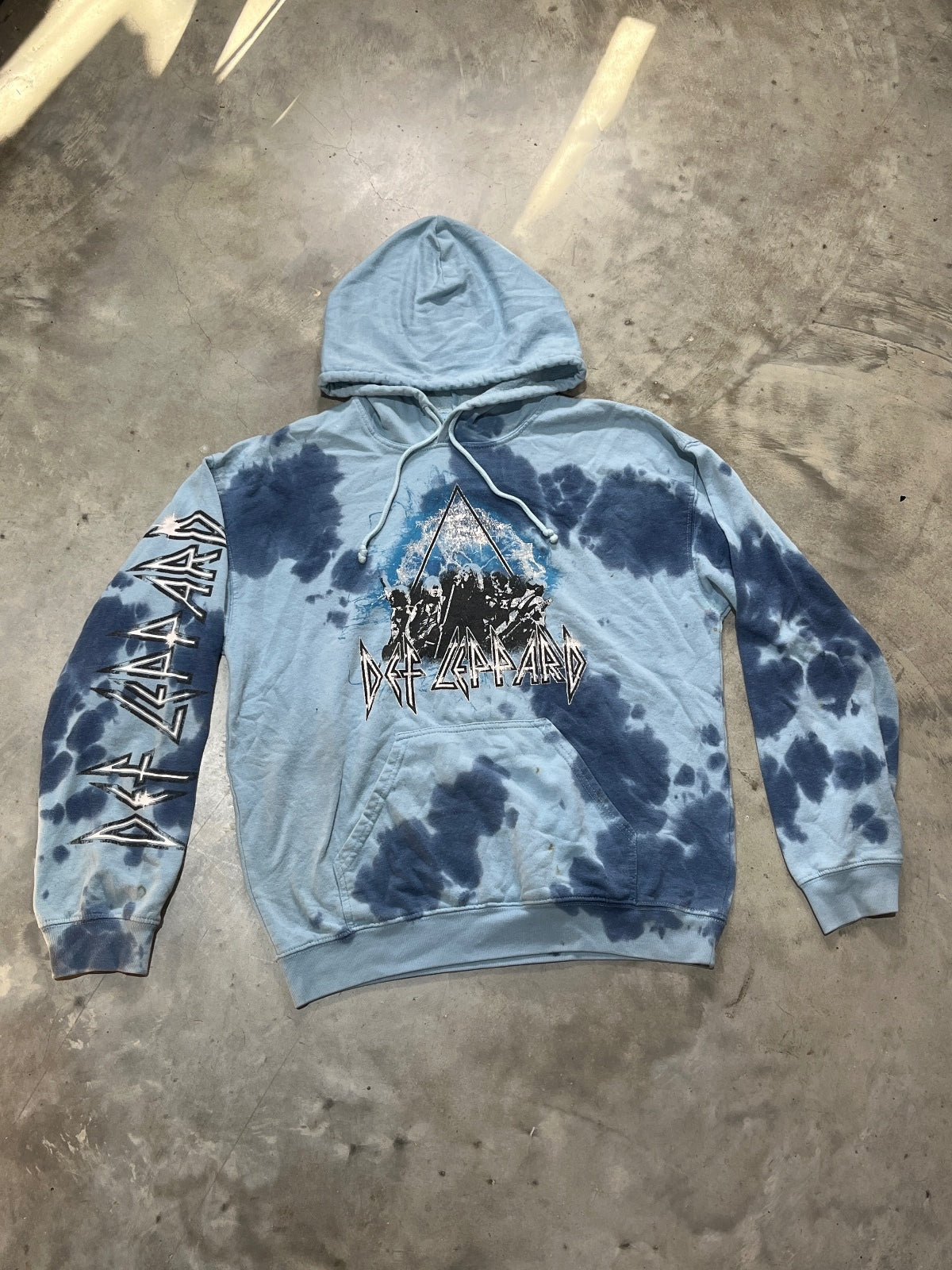 Def Leppard Preowned Small Tie Dye Hoodie