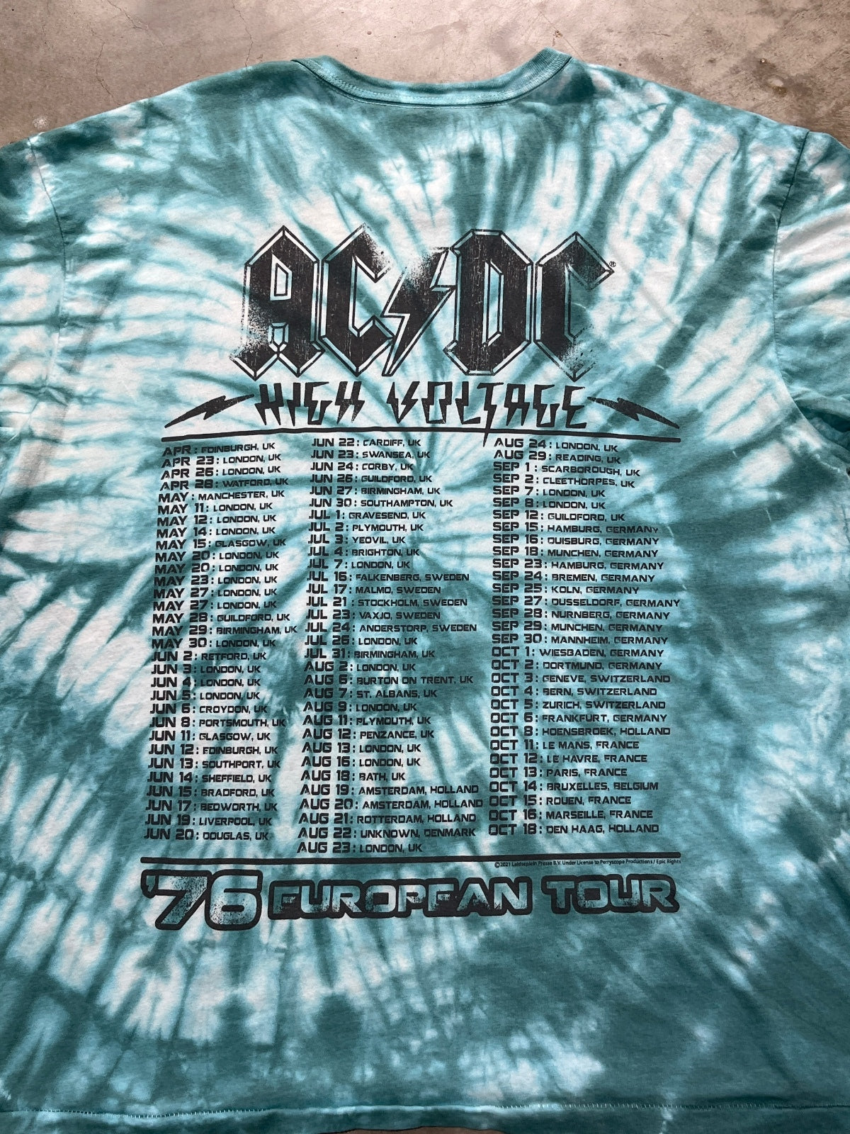 ACDC Preowned Large Tie Dye T-shirt