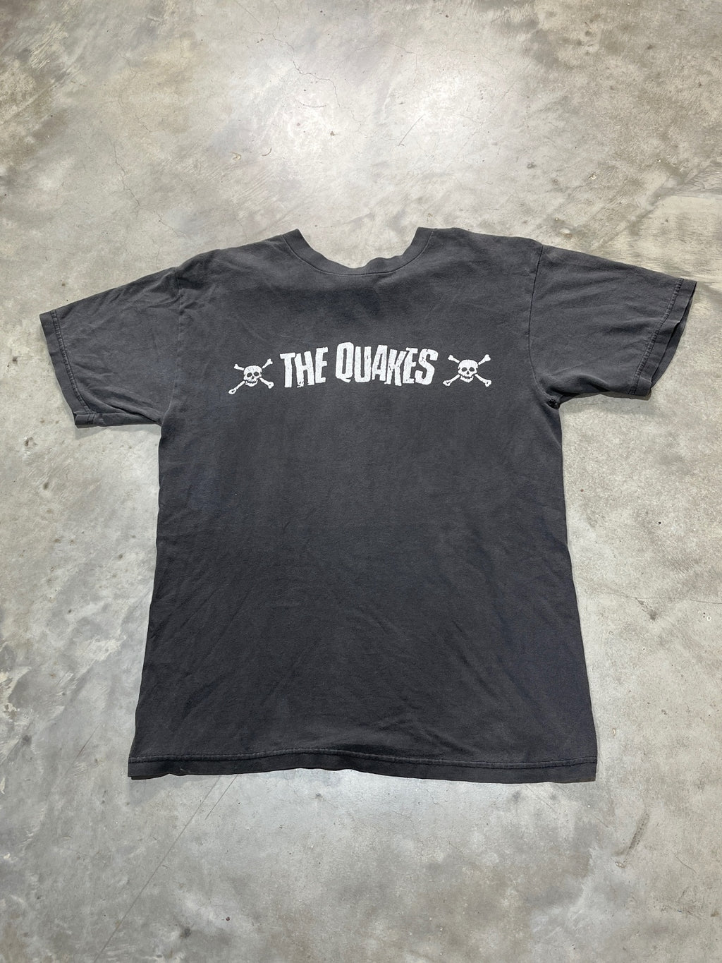 The Quakes Preowned Small T-shirt