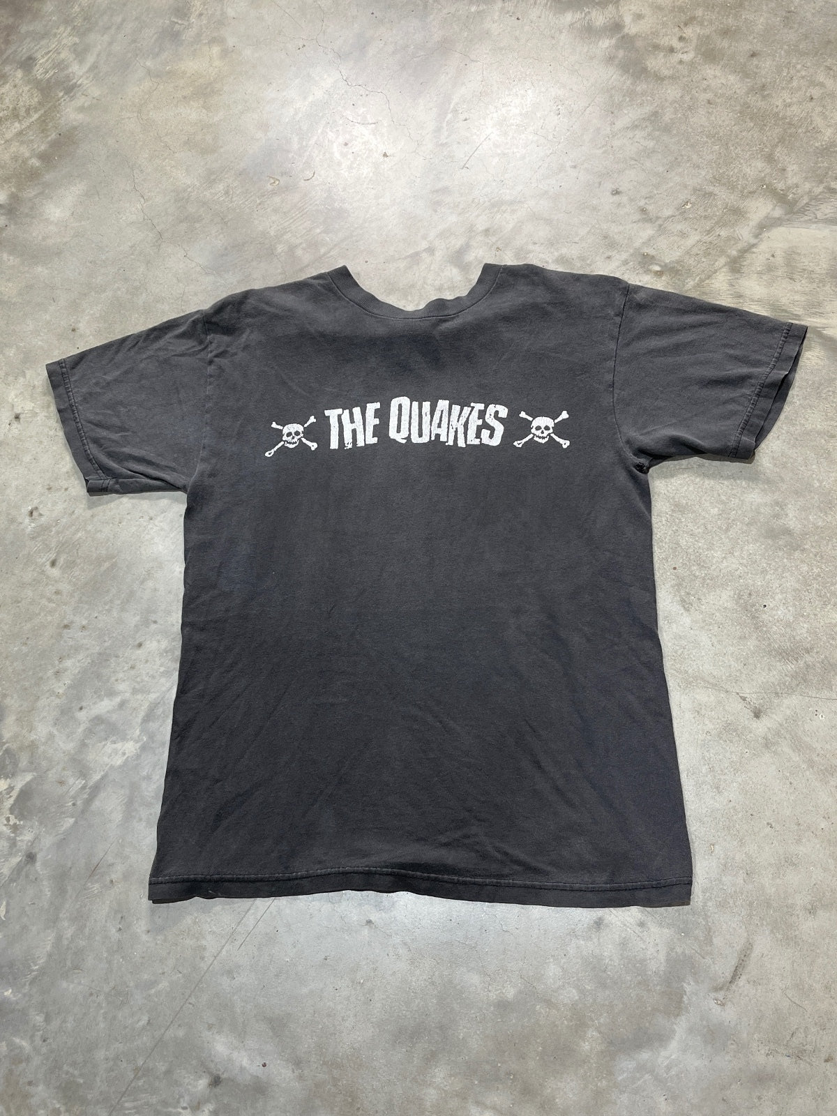The Quakes Preowned Small T-shirt