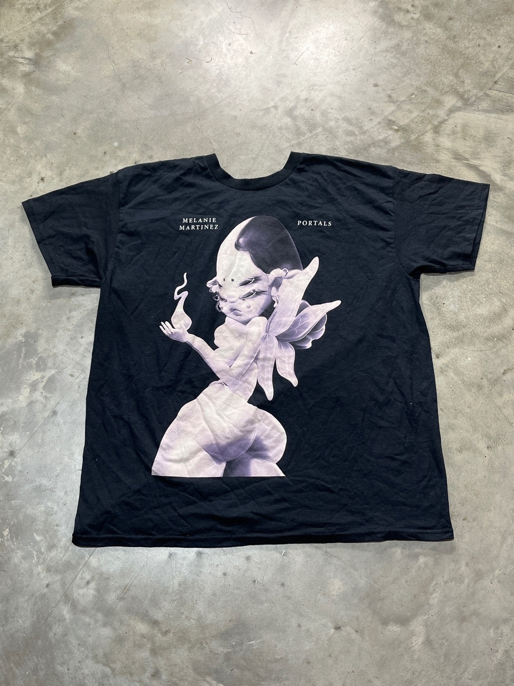 Melanie Martinez Preowned XL T-shirt