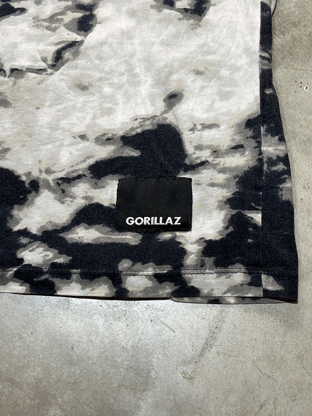 Gorillaz Preowned XL Tie Dye Cut Off Sleeve Tank Top T-shirt