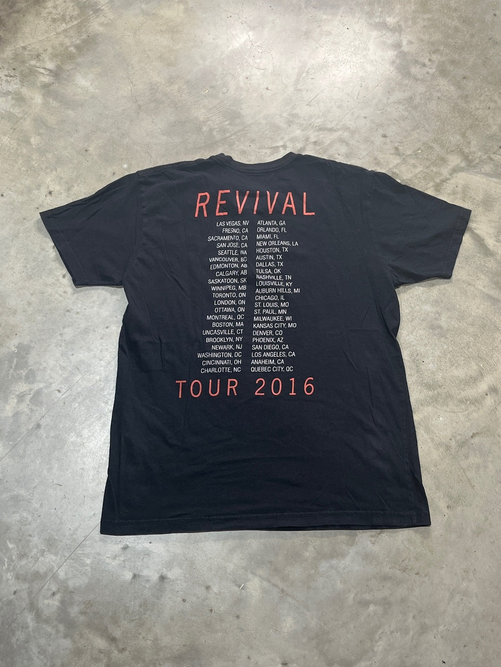 Selena Gomez Preowned Large T-shirt