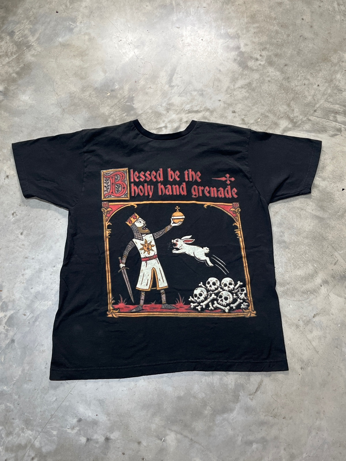 Monty Python Preowned Large T-shirt