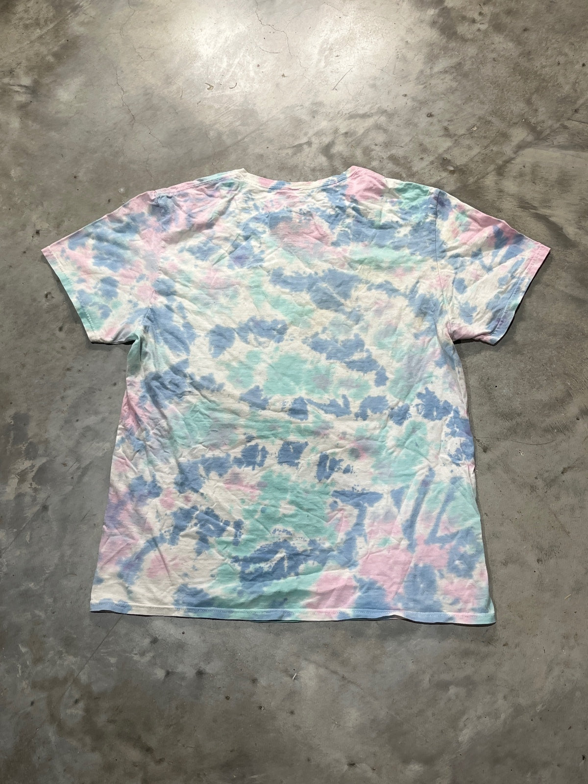 Pink Floyd Preowned Large Tie Dye T-shirt