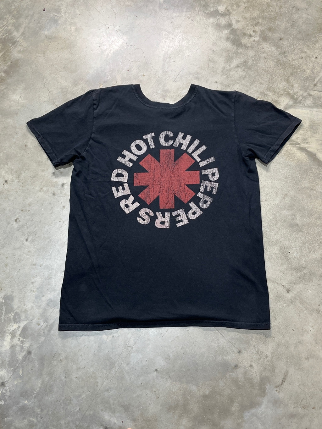 Red Hot Chili Peppers Preowned Medium T-shirt