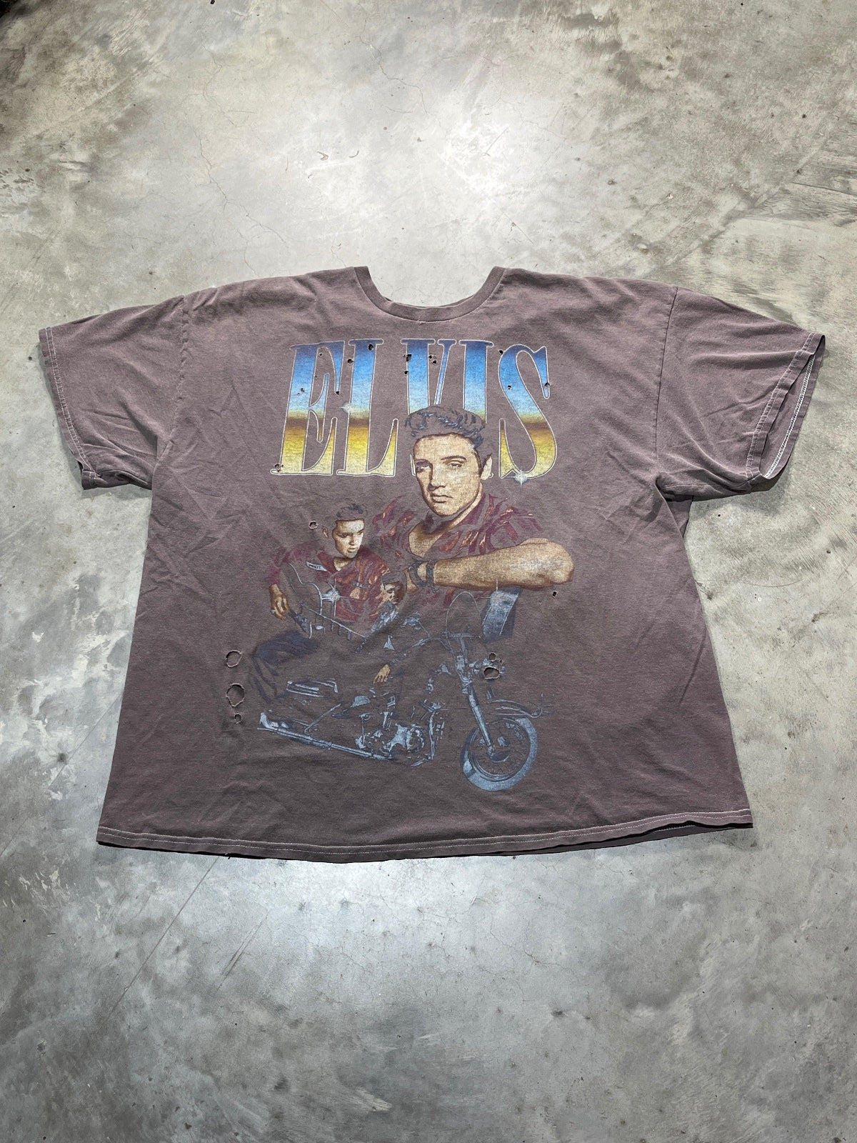 Elvis Presley Preowned XL Distressed T-shirt