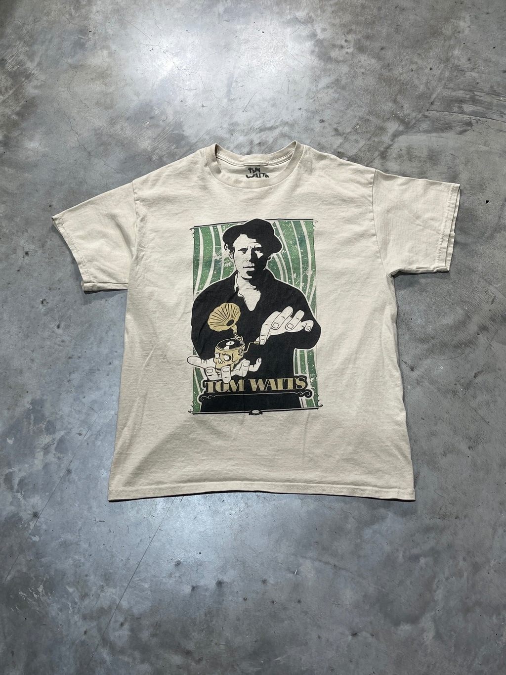 Tom Waits Preowned Large T-shirt